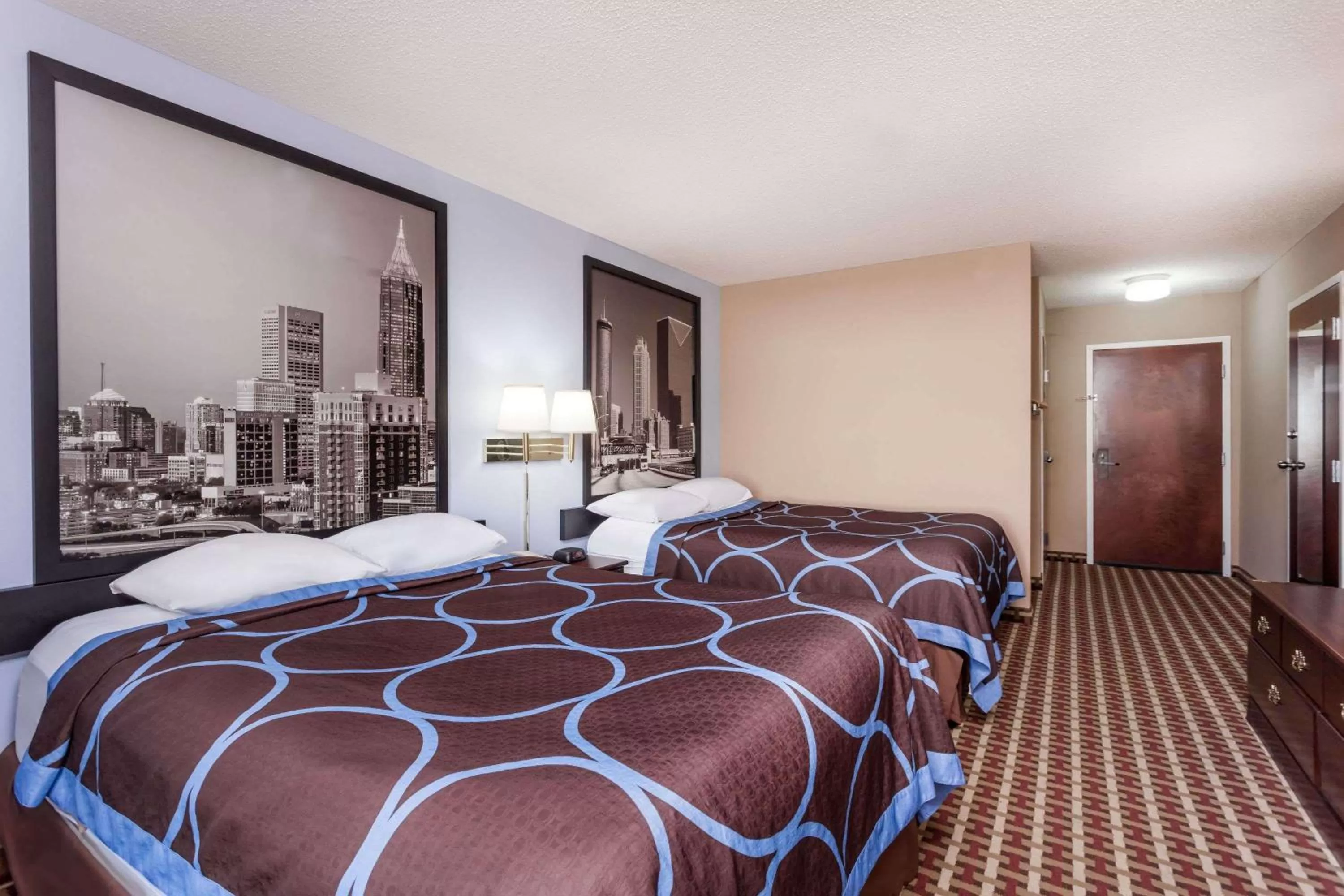 Photo of the whole room, Bed in Super 8 by Wyndham Tallapoosa