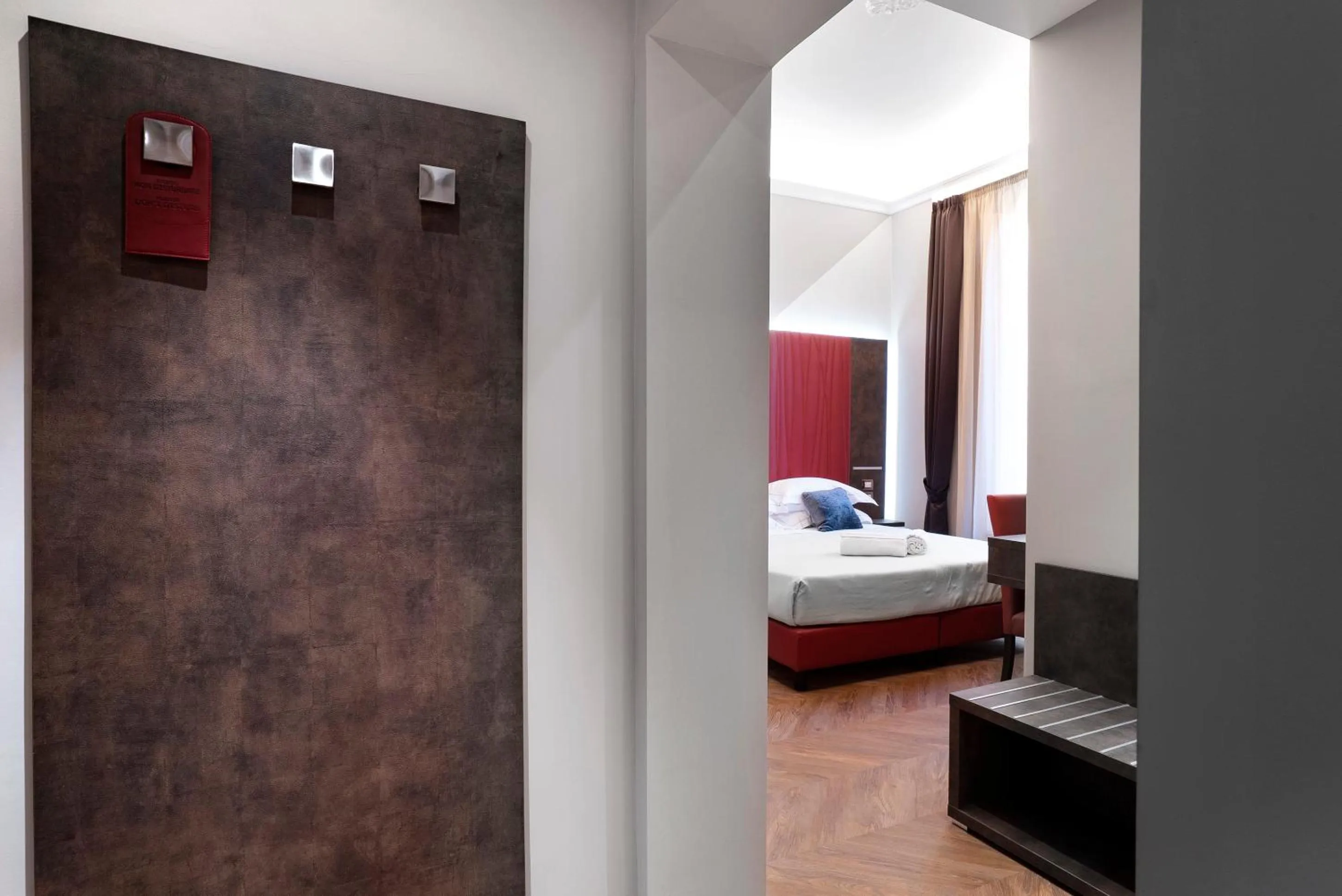 Photo of the whole room, Bed in Artemide Guest House