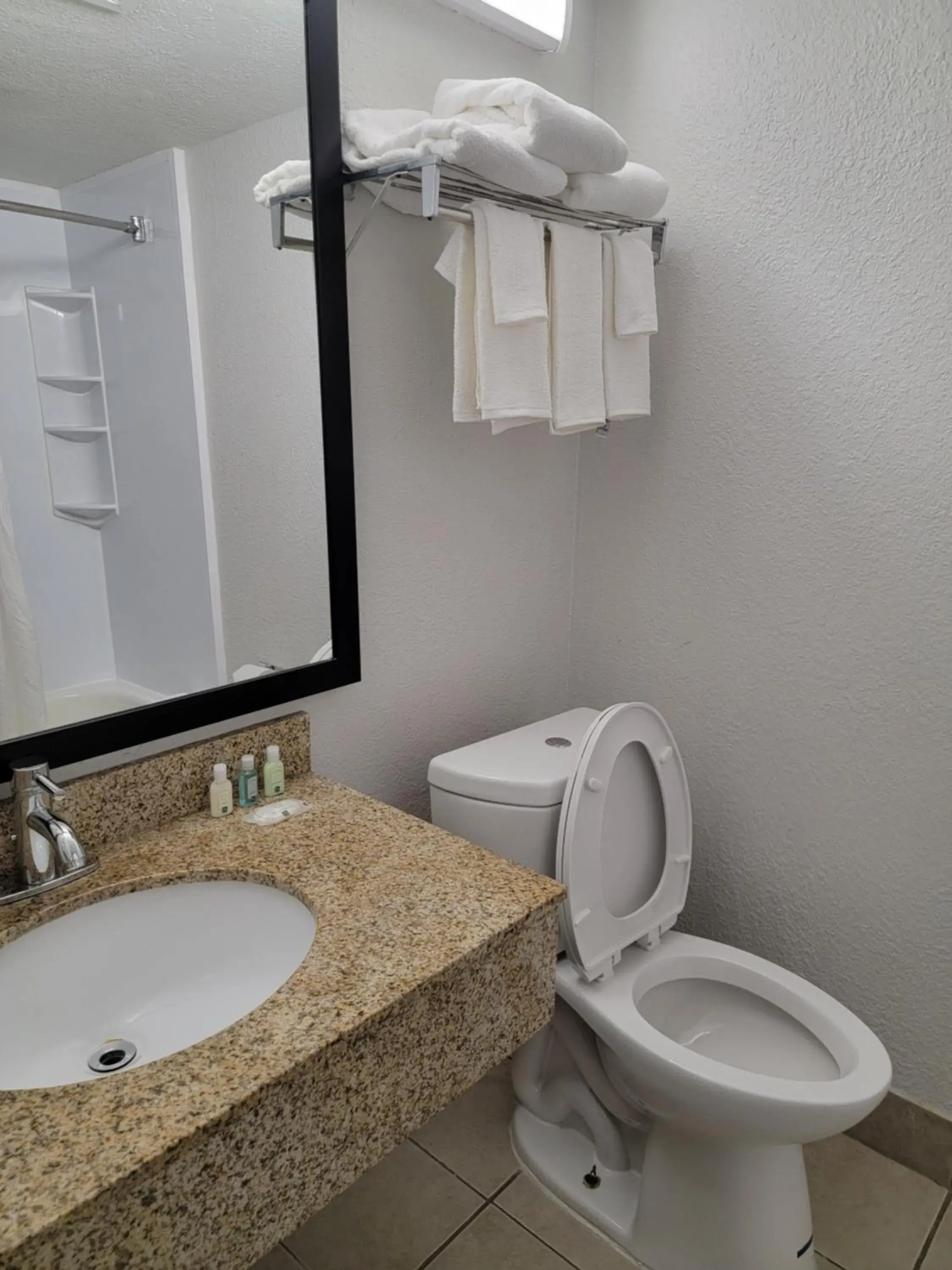 Bathroom in Quality Inn