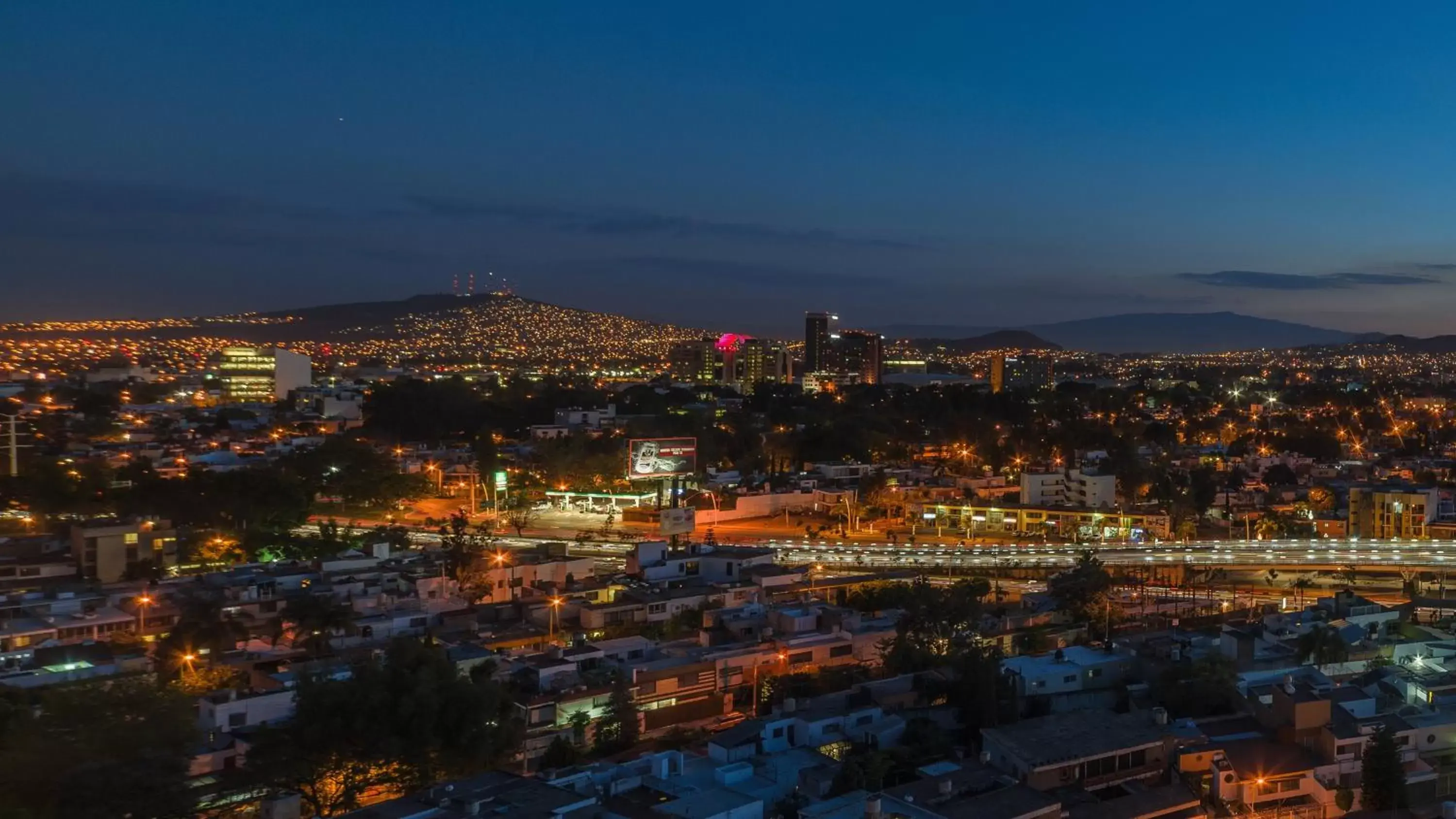 Property building in Holiday Inn Guadalajara Select by IHG Property building in Holiday Inn Guadalajara Select by IHG