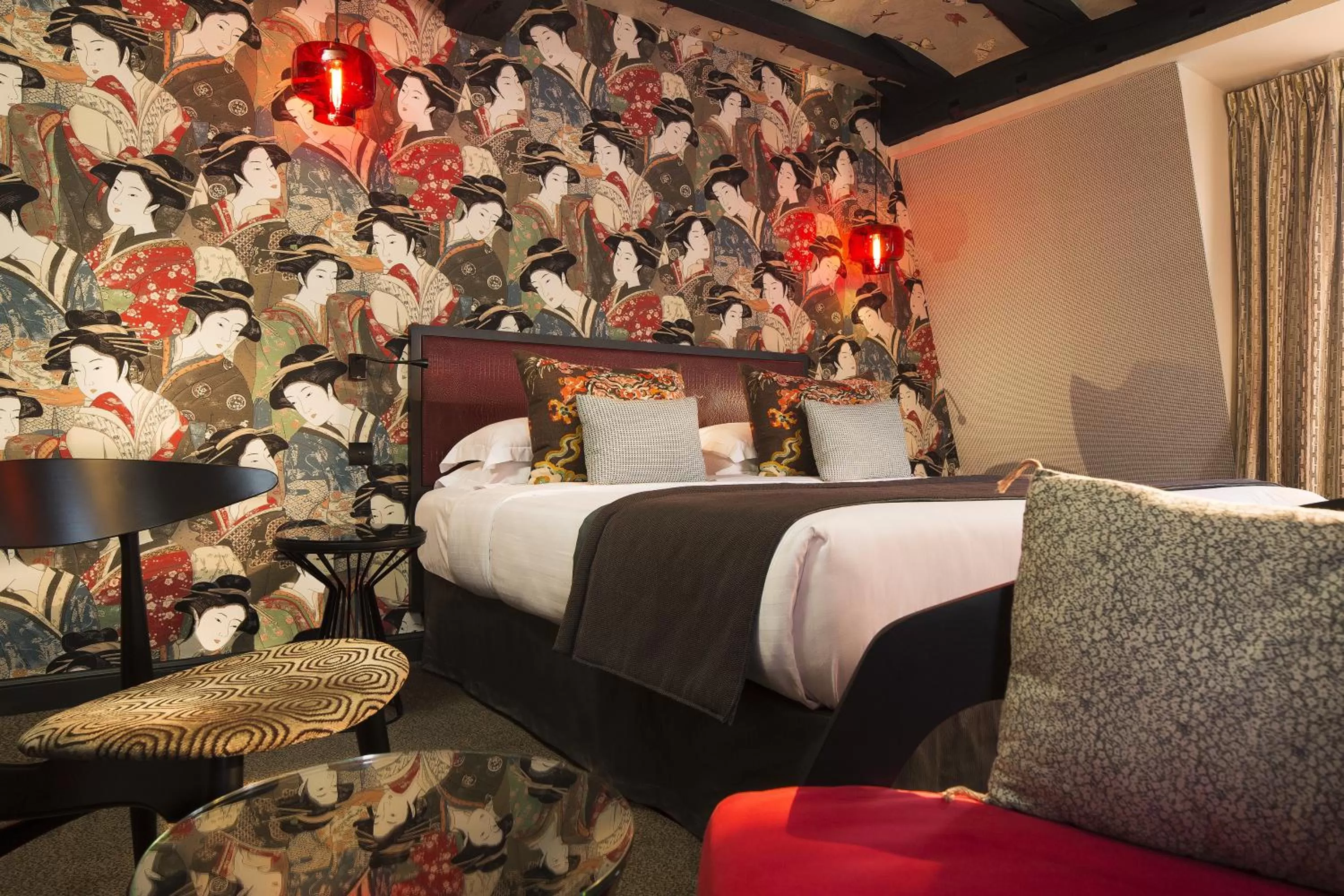 Bedroom, Bed in Hôtel Les Dames du Panthéon