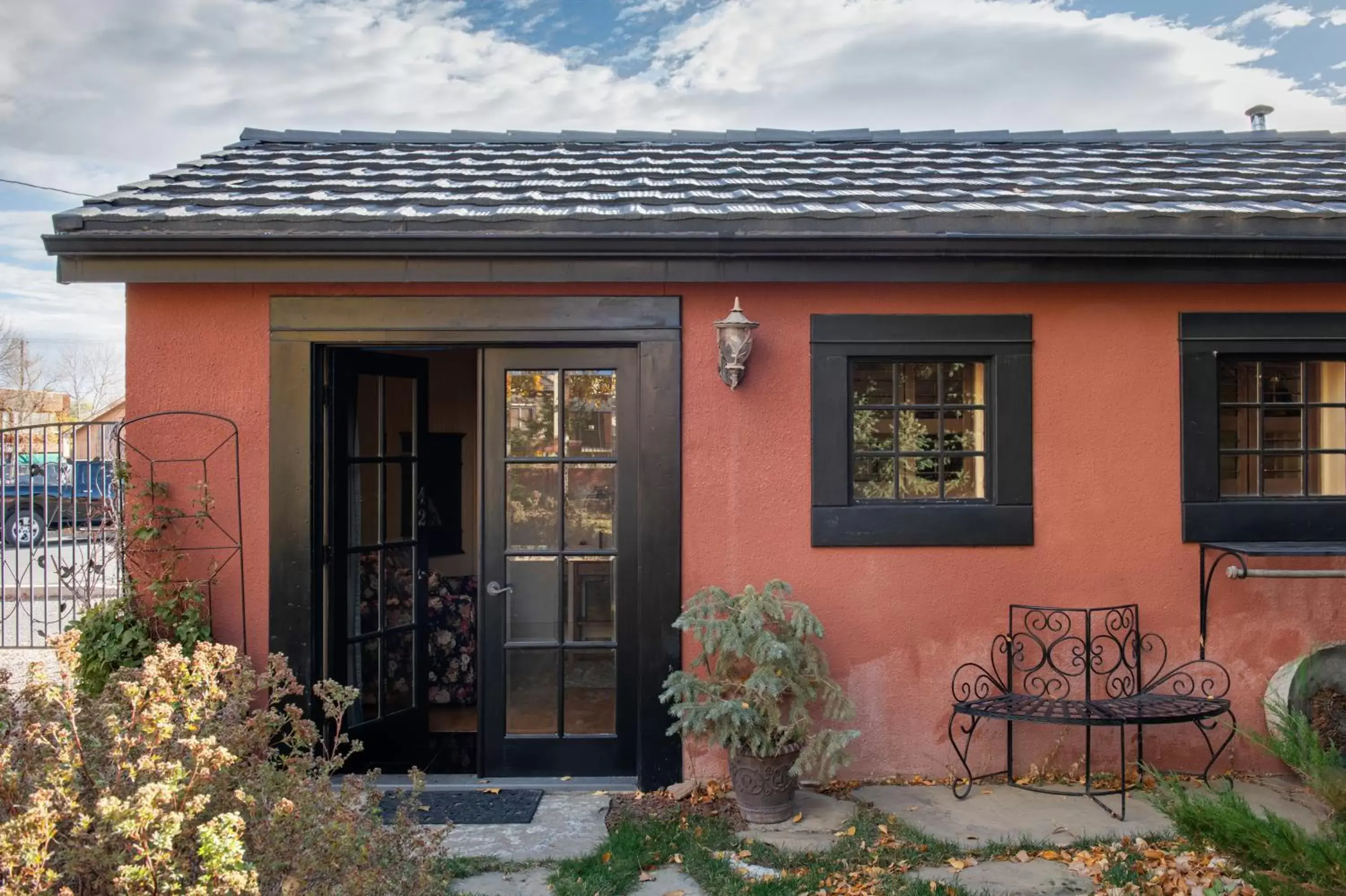 Property building in Chamberlin Inn Property building in Chamberlin Inn