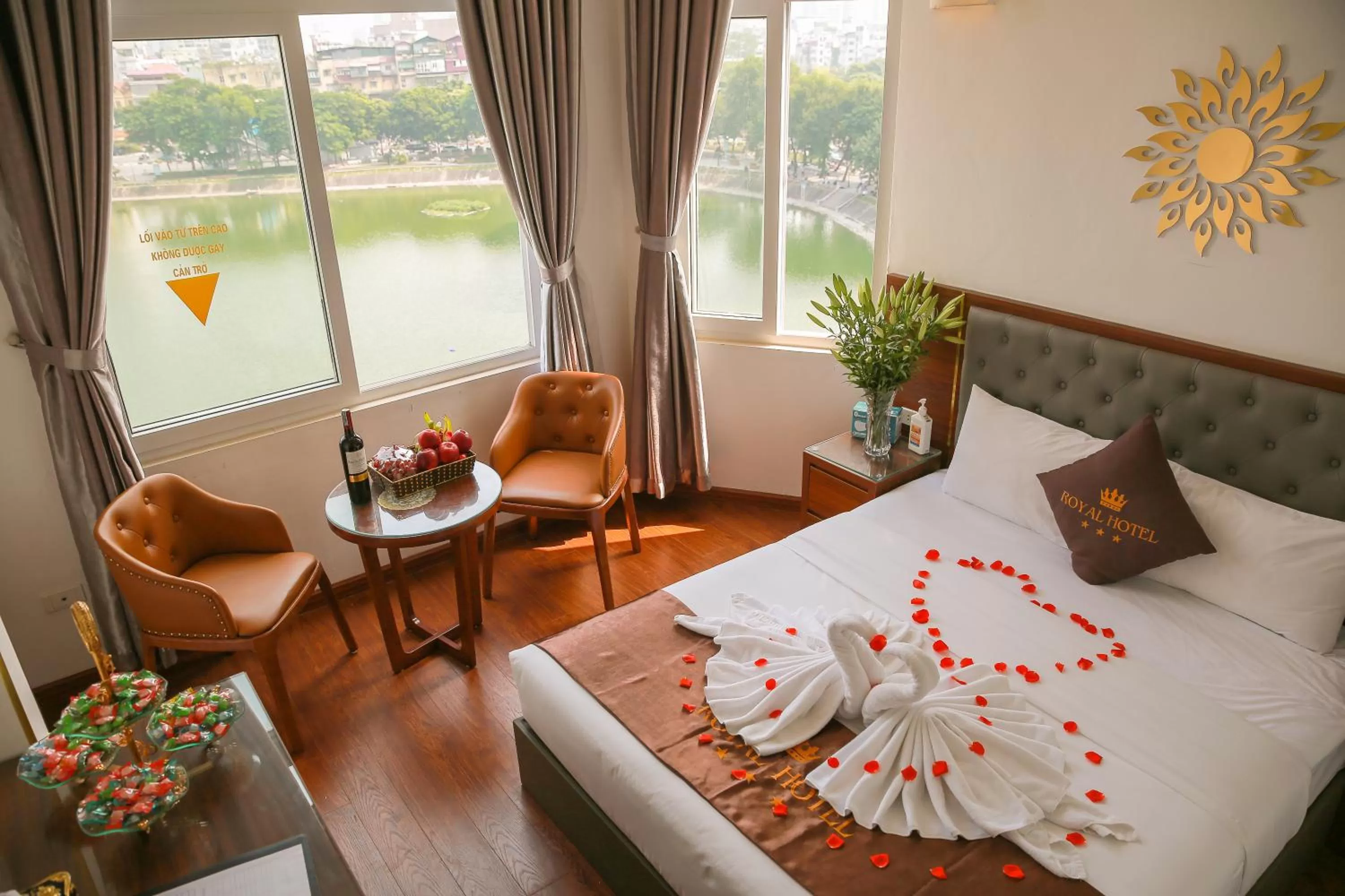 Bedroom in Royal Hotel