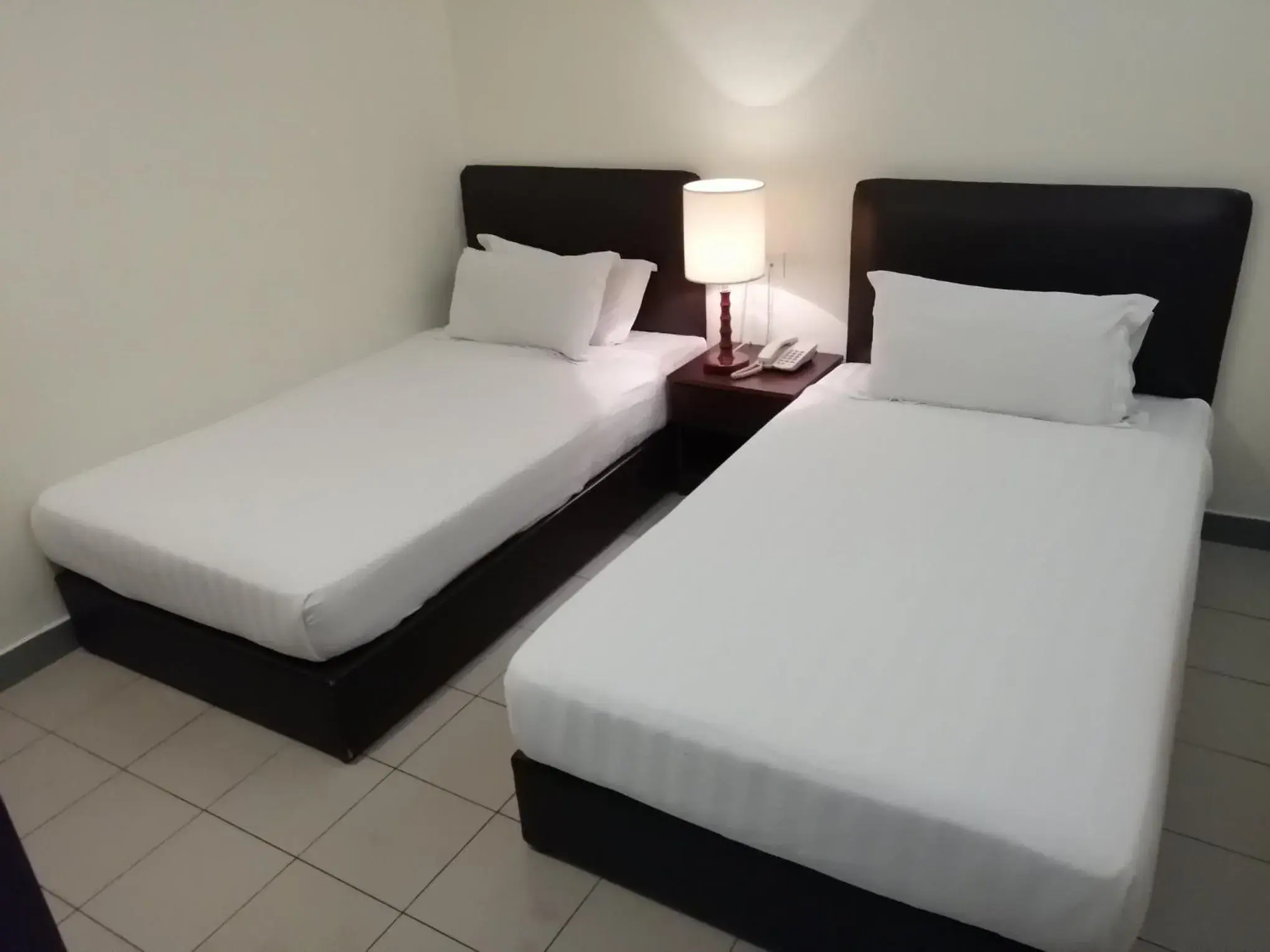 Photo of the whole room, Bed in DM Hotel