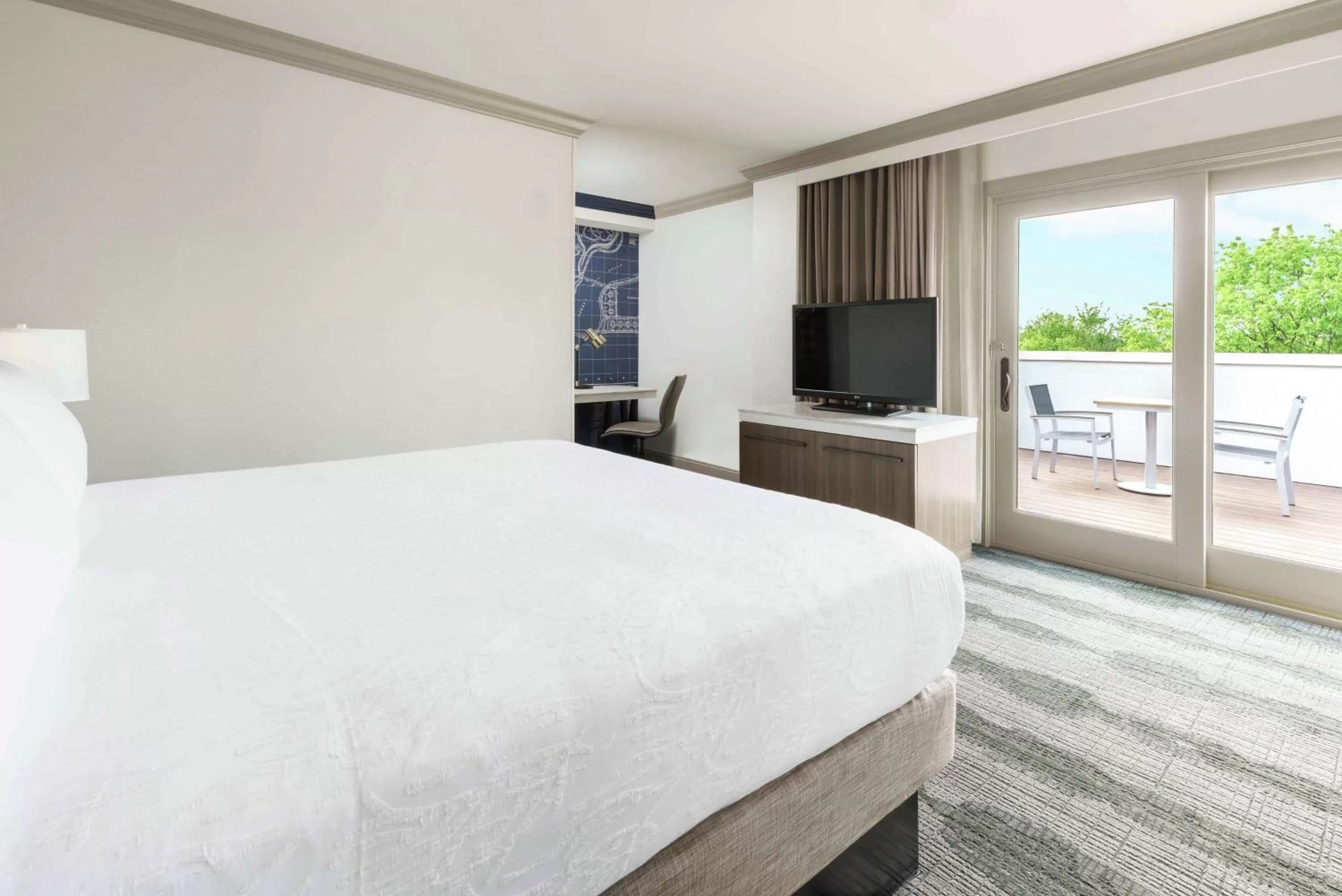 Bedroom, Bed in Hilton Garden Inn Annapolis Downtown