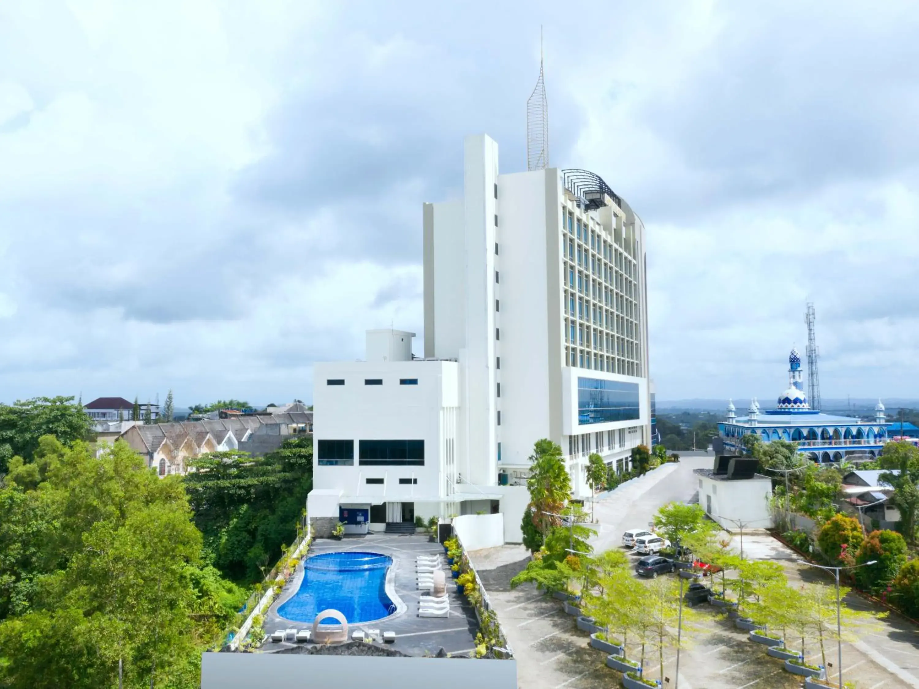 Property building, Pool View in Platinum Hotel & Convention Hall Balikpapan