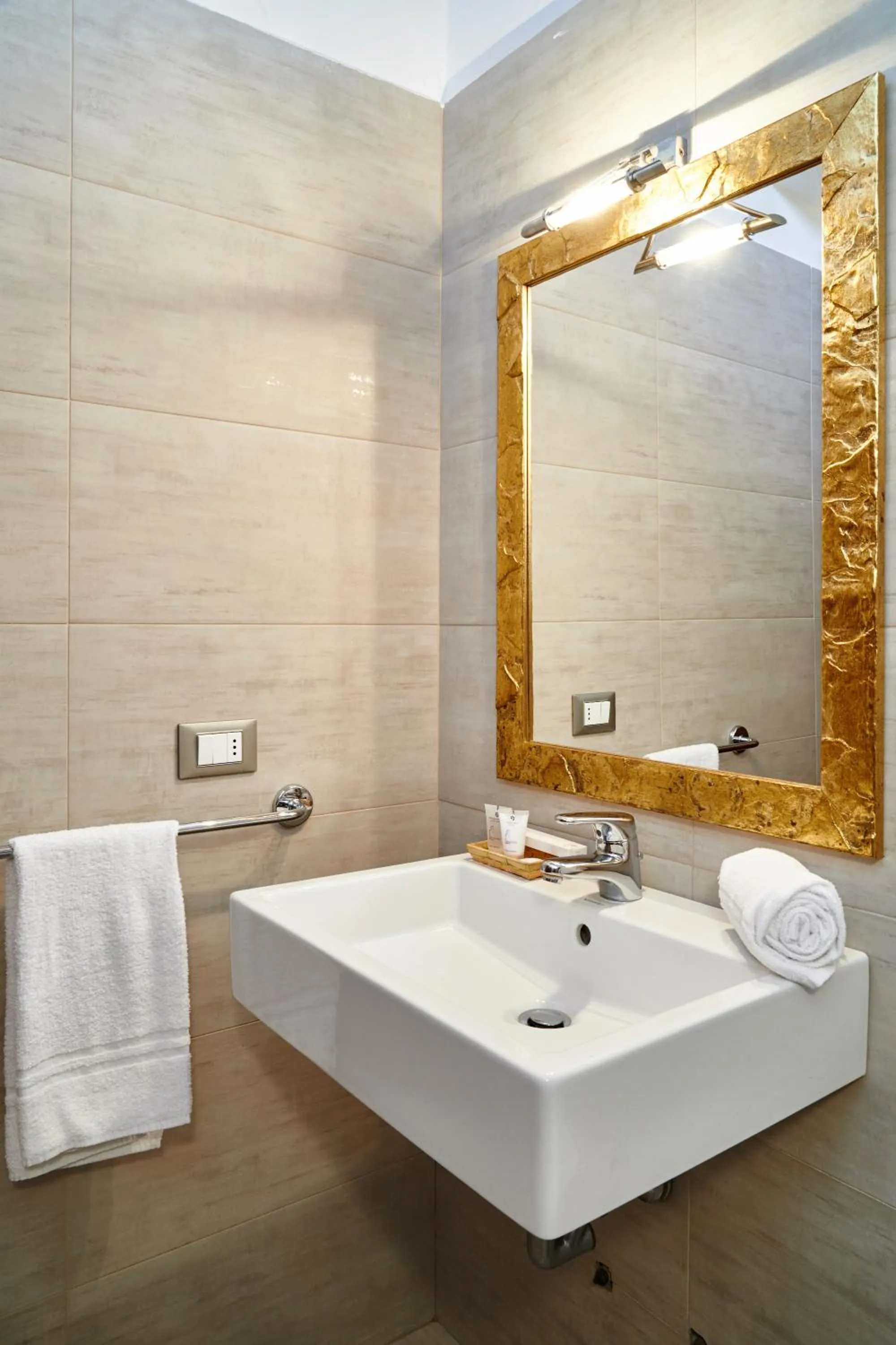 Toilet in Antico Borgo