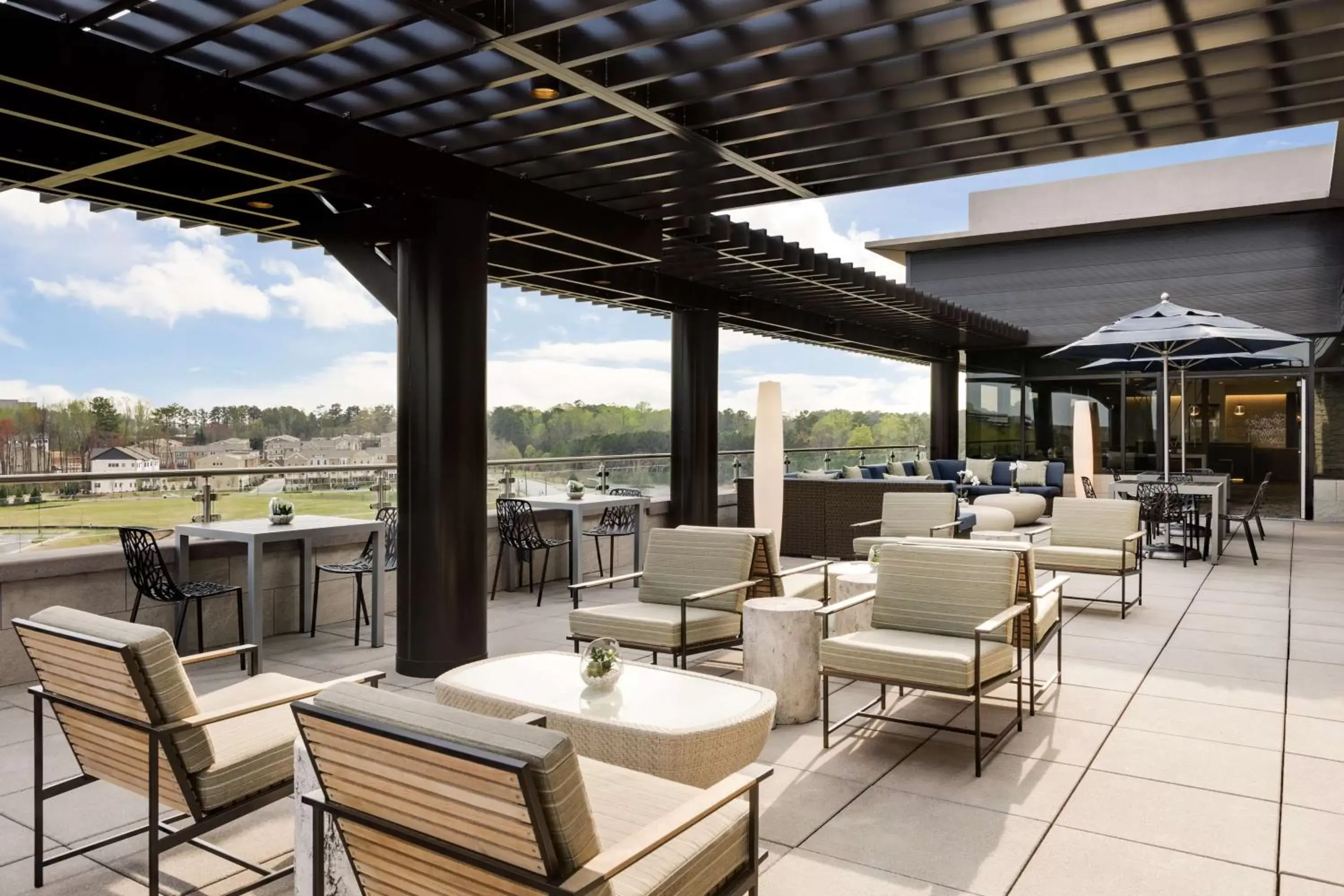 Property building, Restaurant/Places to Eat in Hilton Alpharetta Atlanta
