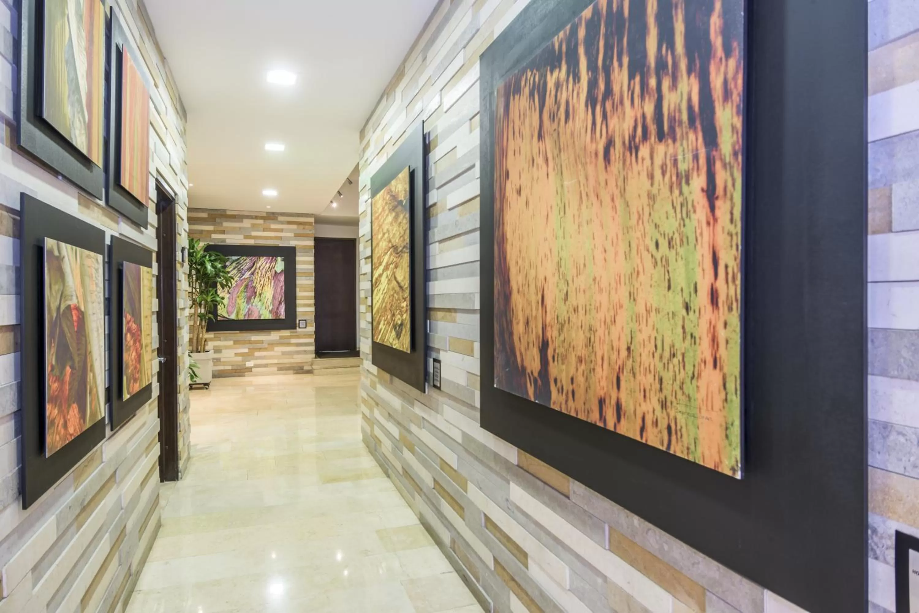 Lobby or reception in Holiday Inn Express Bogotá - Parque La 93 by IHG