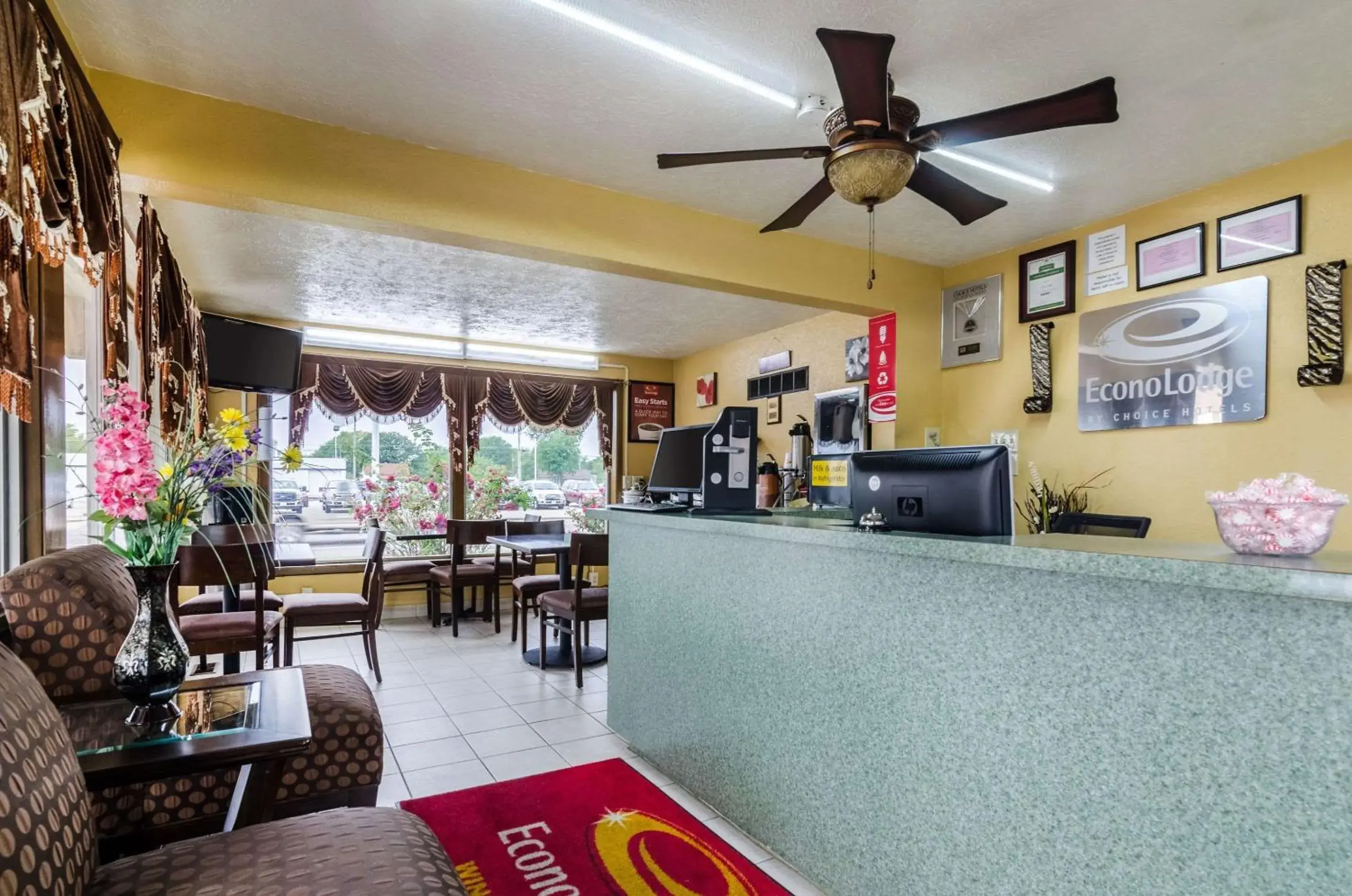 Lobby or reception in Econo Lodge Winfield