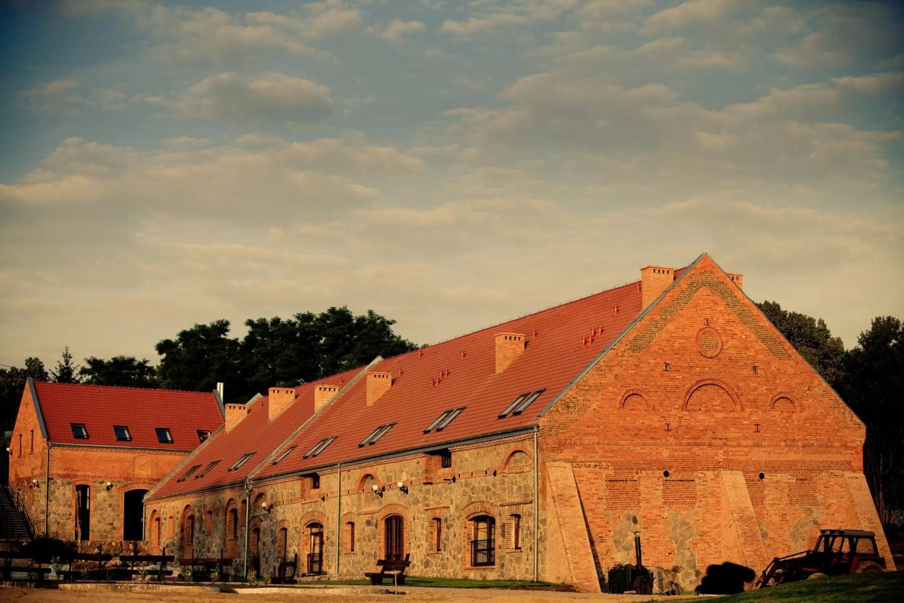 Property building in Olandia