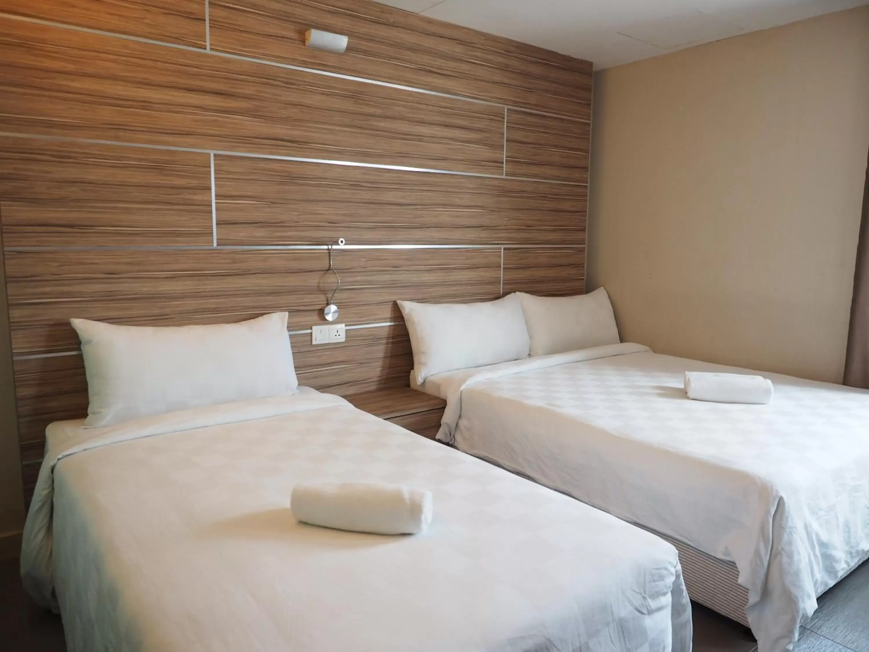 Bedroom, Bed in Mornington Hotel Medan Ipoh