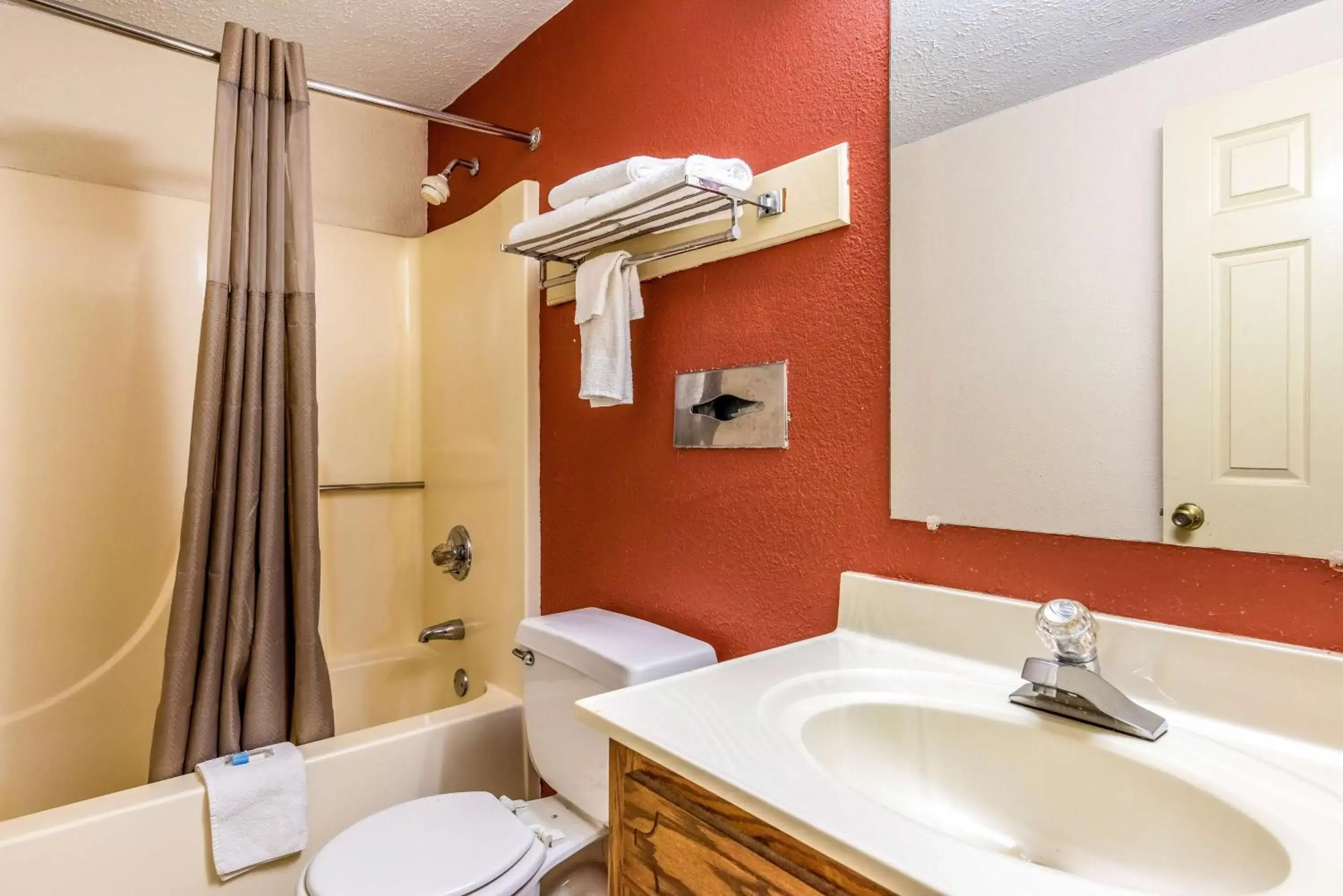 Shower, Bathroom in Motel 6-Gatlinburg, TN - Smoky Mountains