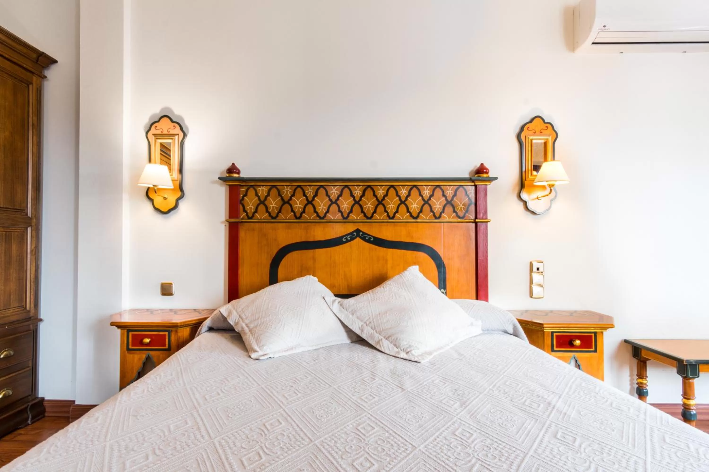 Bed in Hotel Plaza Nueva