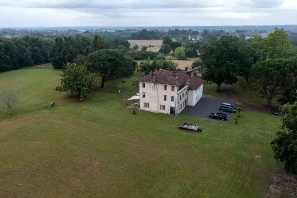 Property building, Bird's-eye View in maison d'hôtes labastide