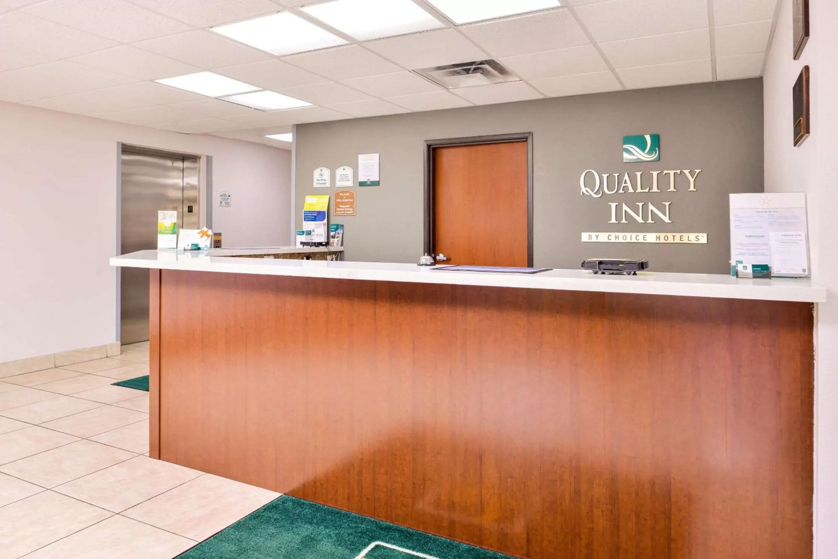 Lobby or reception, Lobby/Reception in Quality Inn Joplin I-44