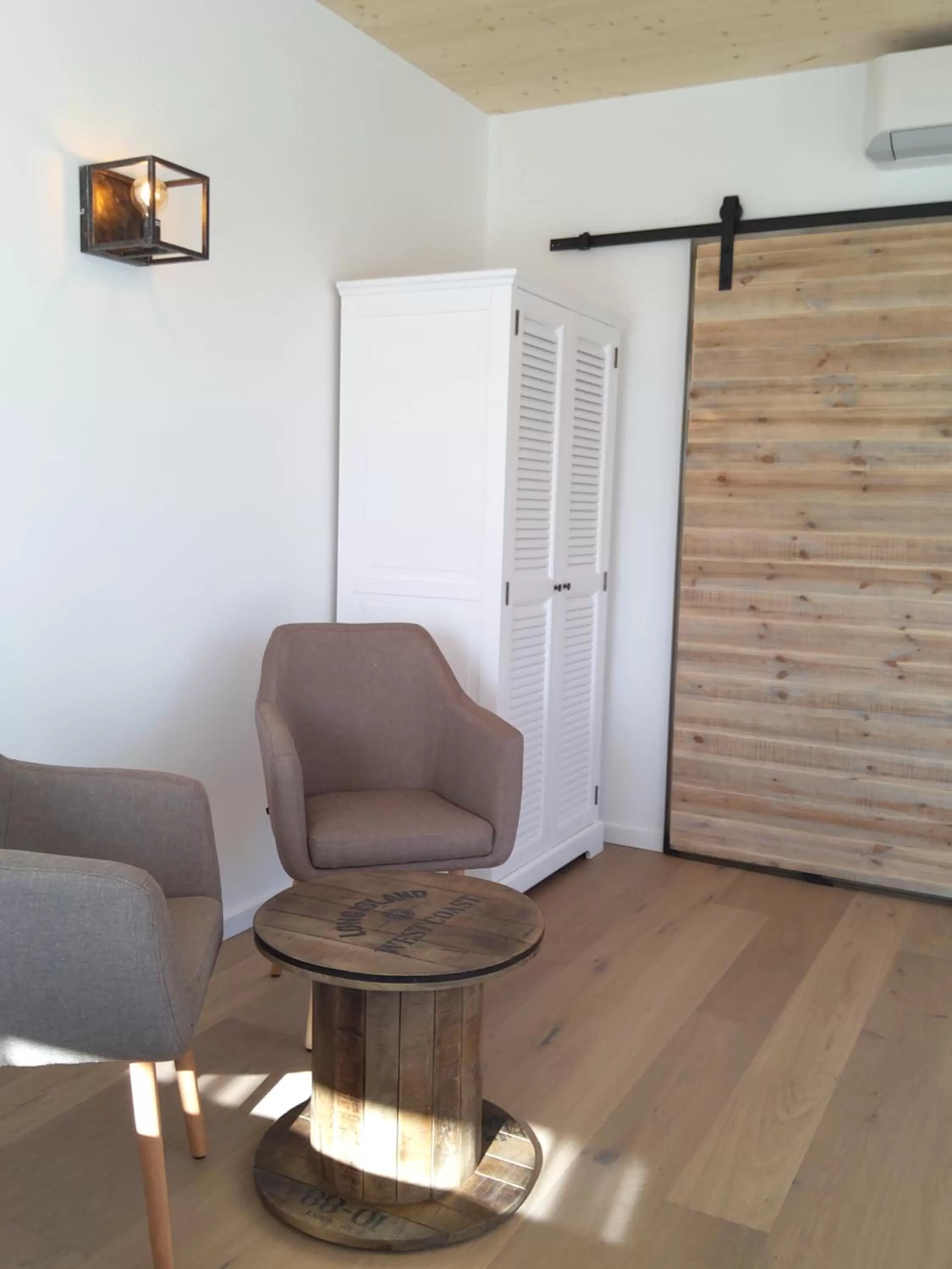 Seating Area in Zimmerei - Landgasthaus Karlo