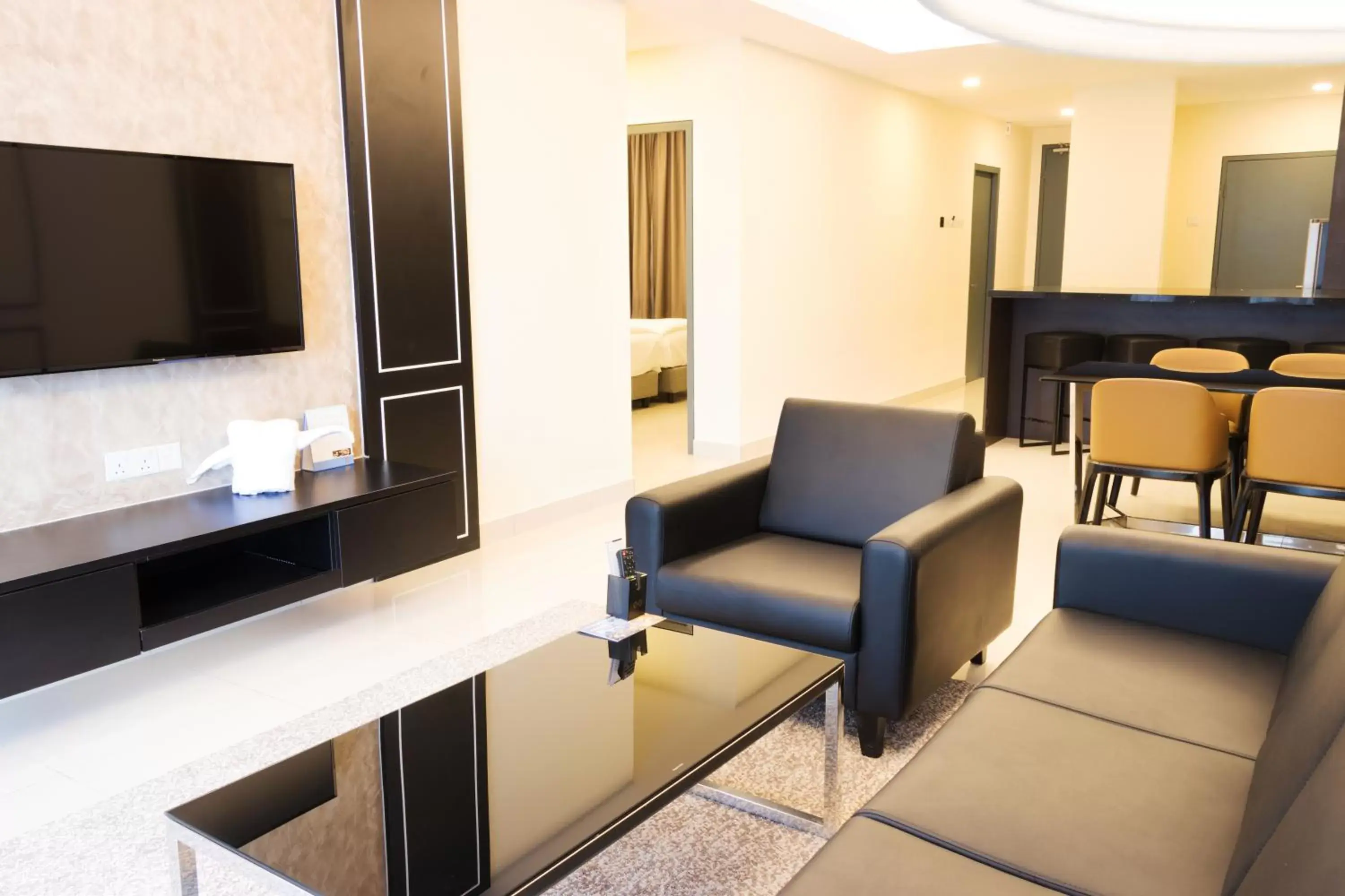 Living room, TV/Entertainment Center in Grand Ion Delemen Hotel