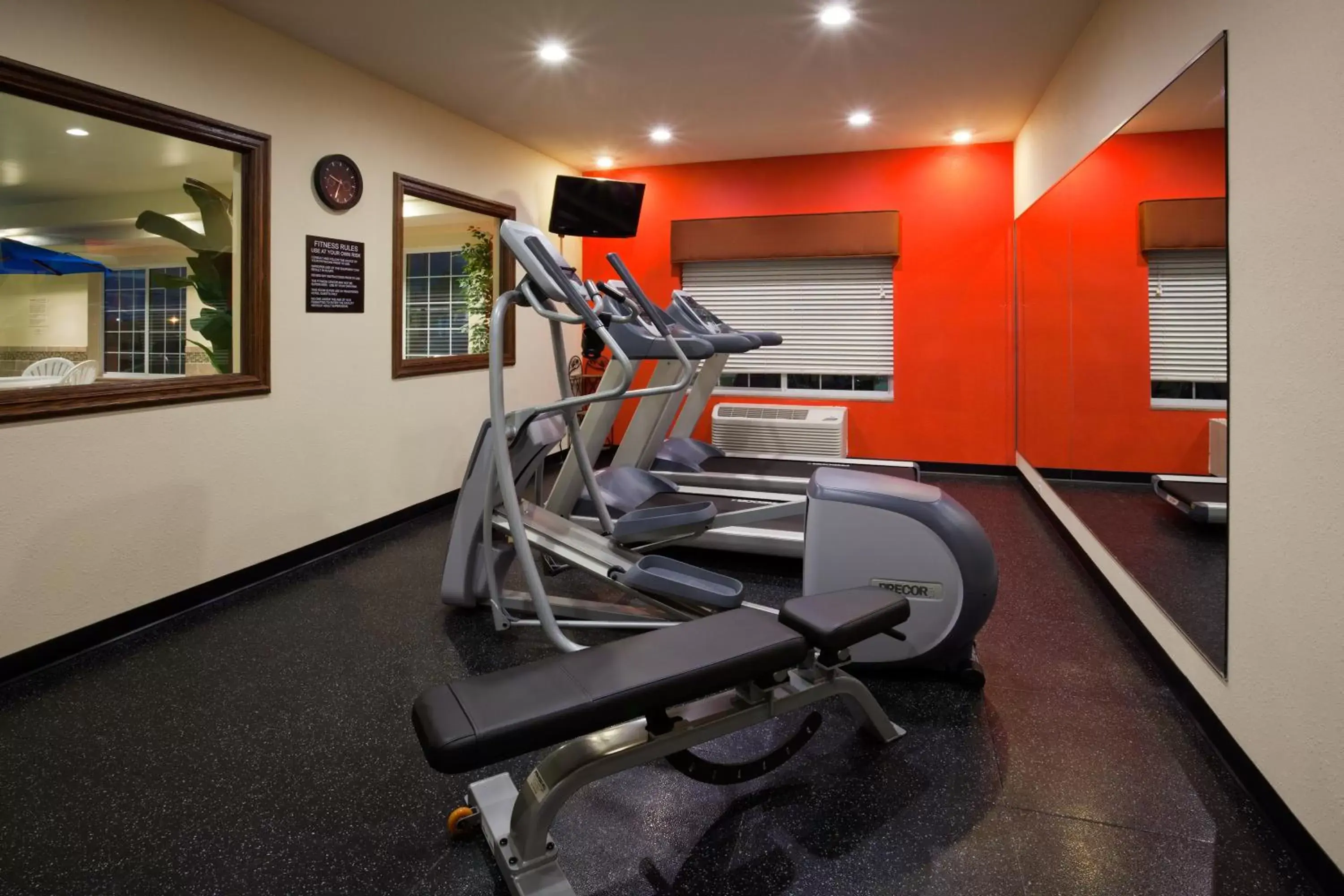 Fitness centre/facilities, Fitness Center/Facilities in Country Inn & Suites by Radisson, Minot, ND