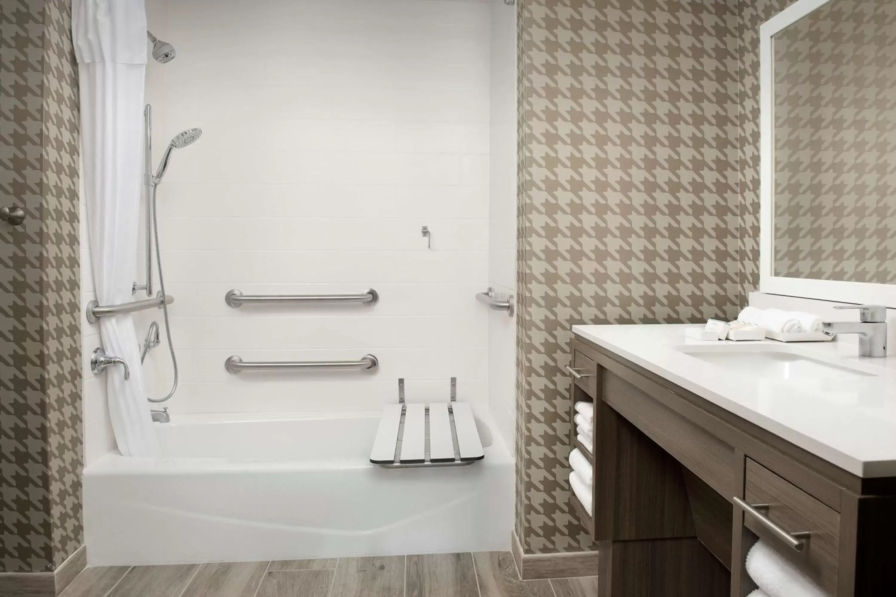 Bathroom in Home2 Suites By Hilton Tampa Westshore Airport, Fl