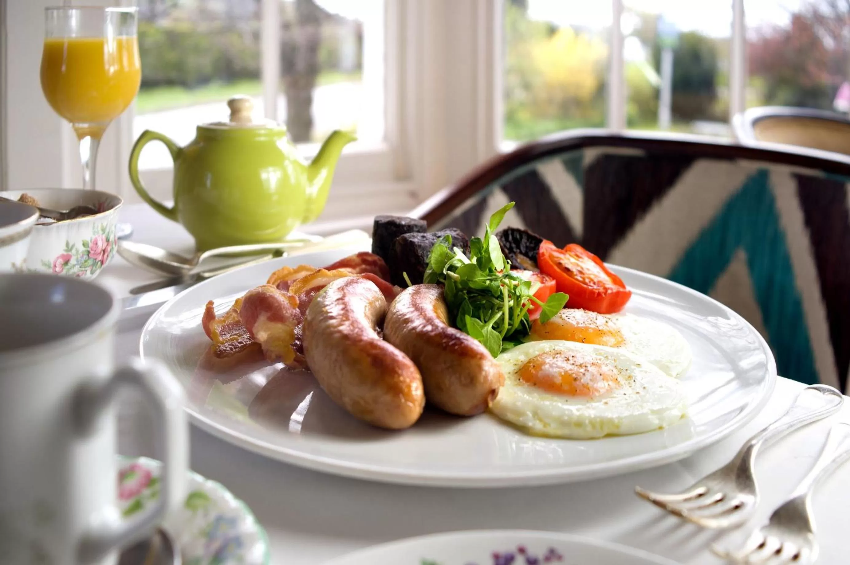 Food and drinks in The Cleveland Tontine