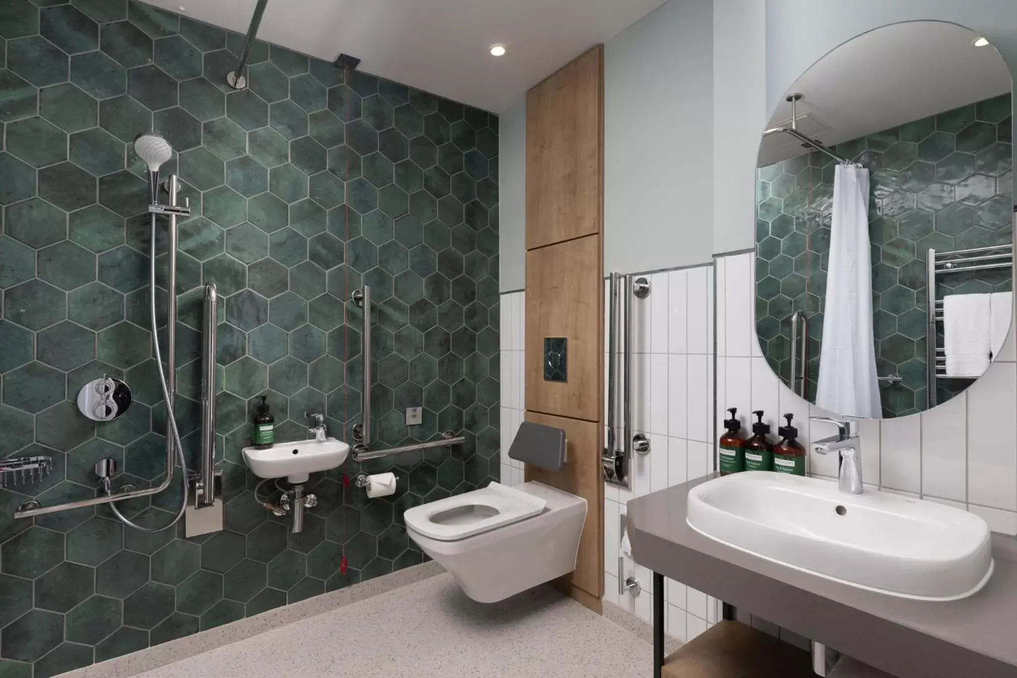 Photo of the whole room, Bathroom in Staybridge Suites London-Vauxhall, an IHG Hotel