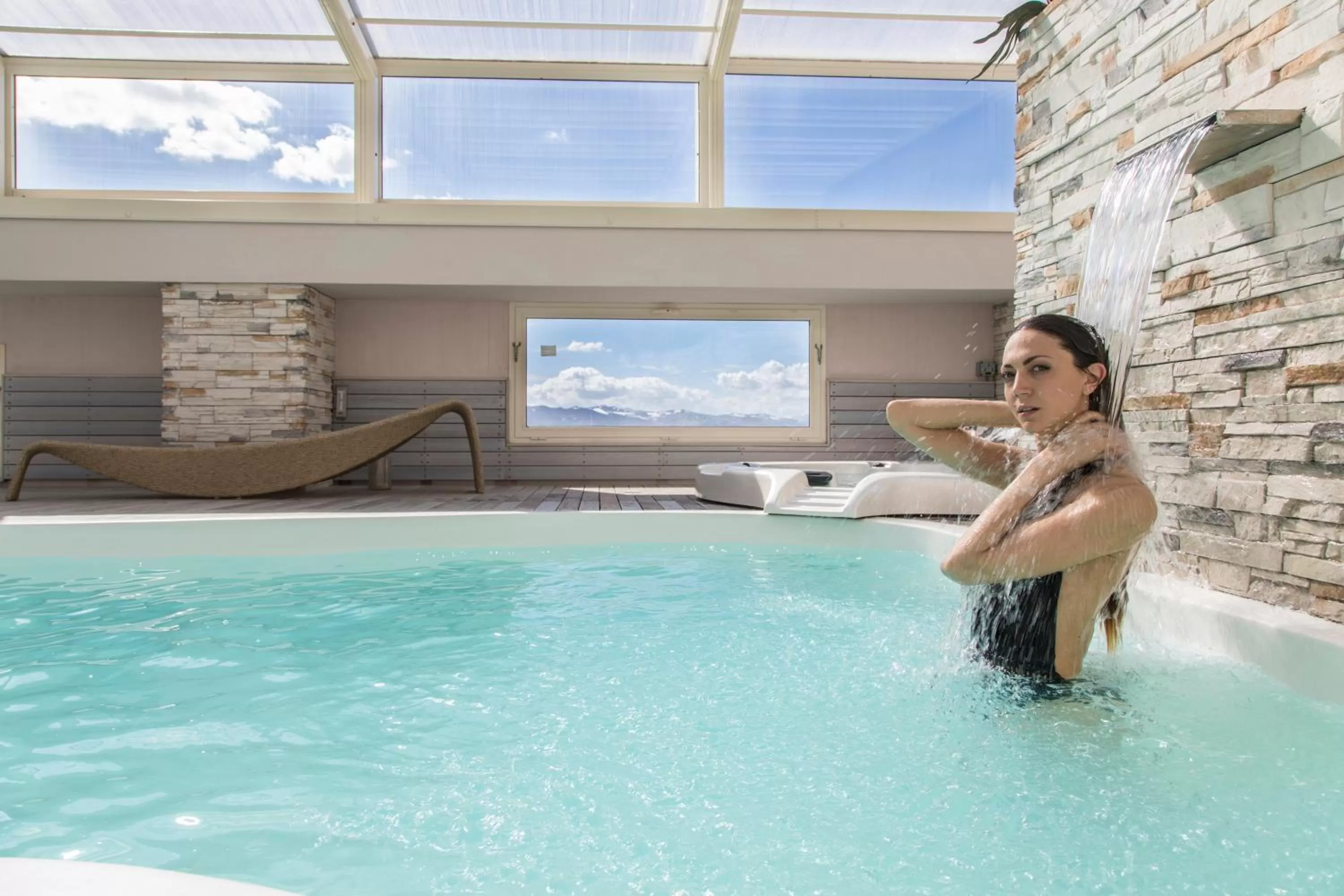 Swimming pool in Hotel Donatello Imola