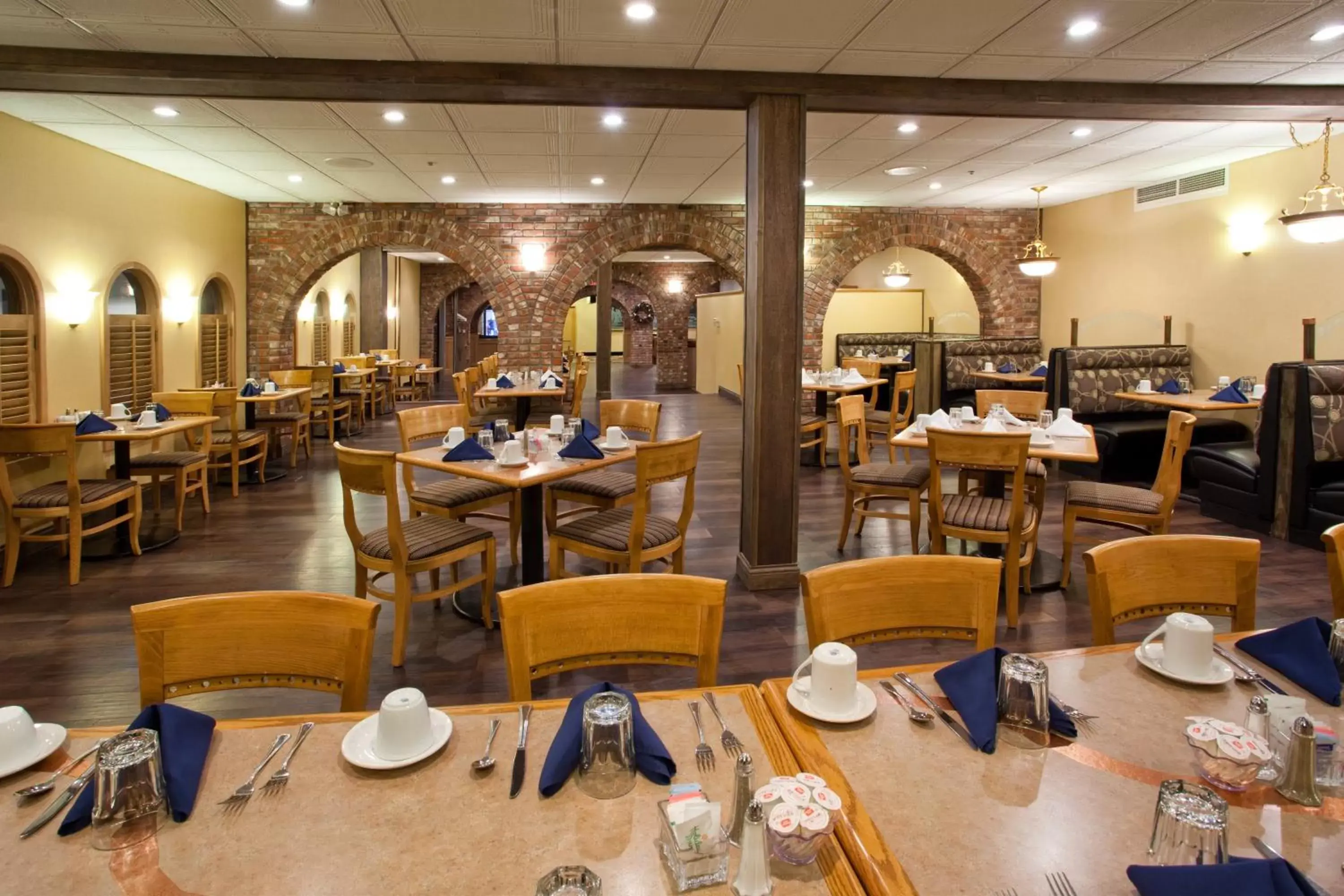 Restaurant/Places to Eat in Holiday Inn Great Falls-Convention Center, an IHG Hotel