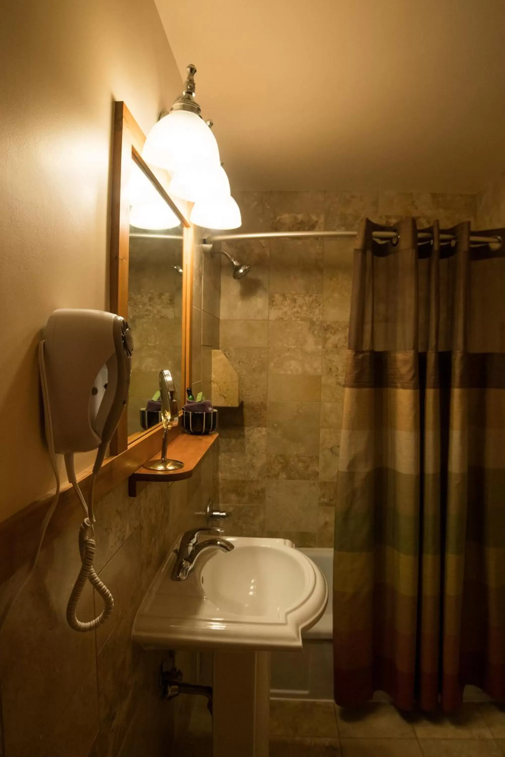 Bathroom in Silver Moon Inn