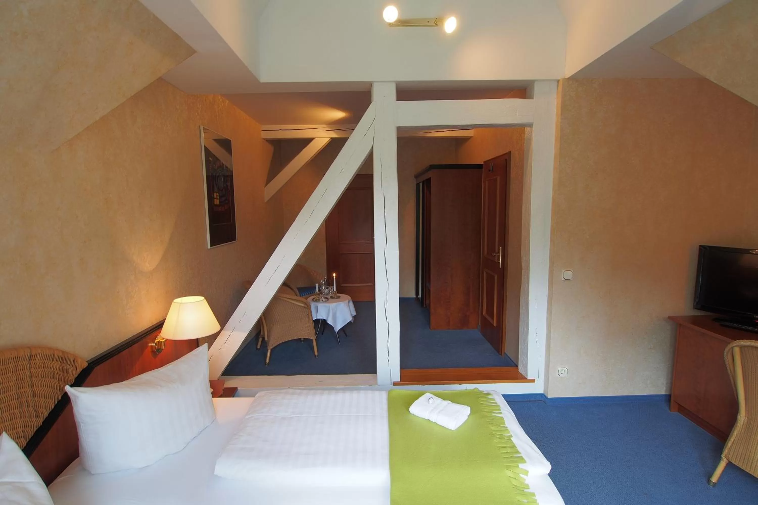 Photo of the whole room, Bed in Hotel Schlossvilla Derenburg