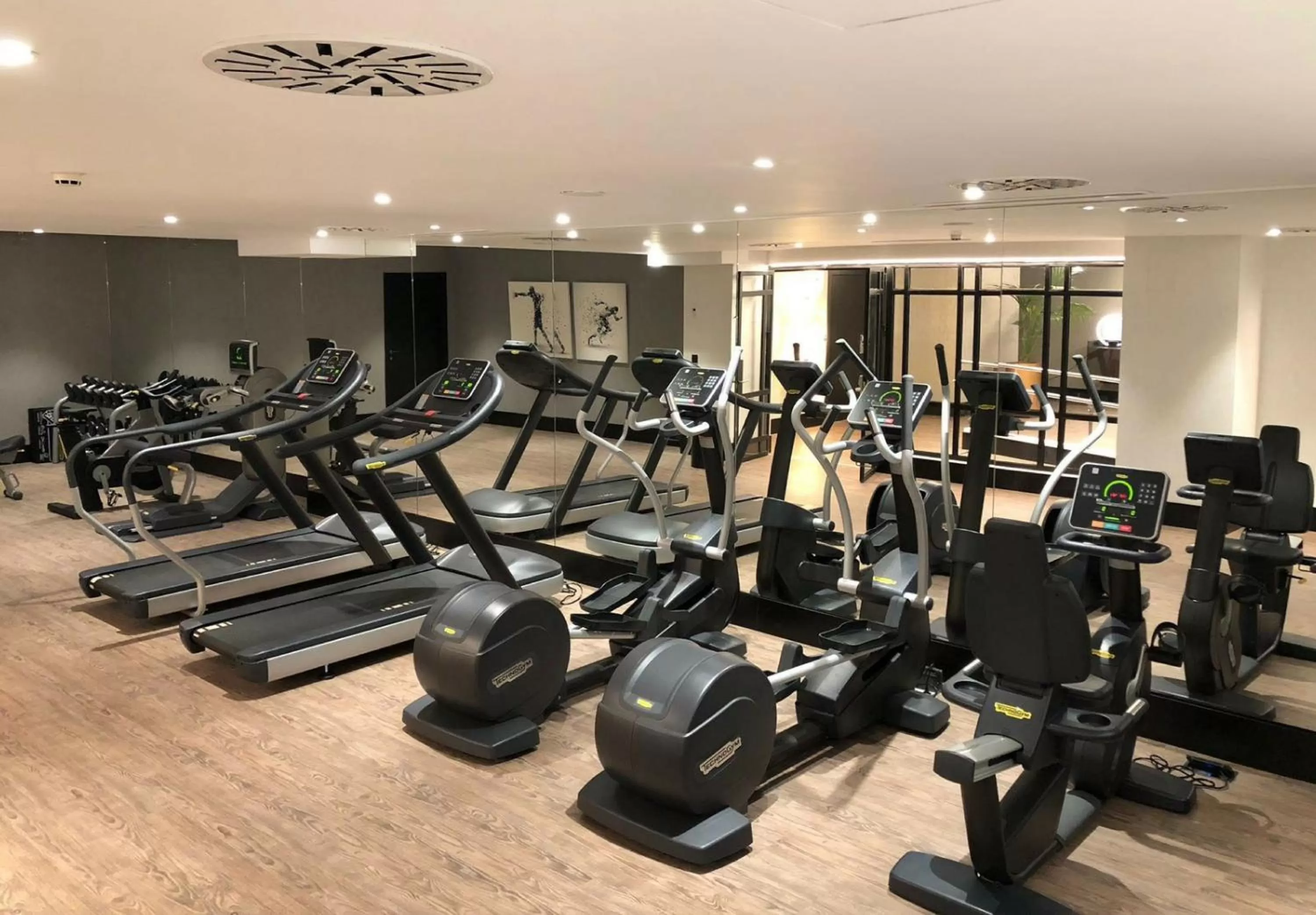 Fitness centre/facilities in Hotel Ilunion Bilbao