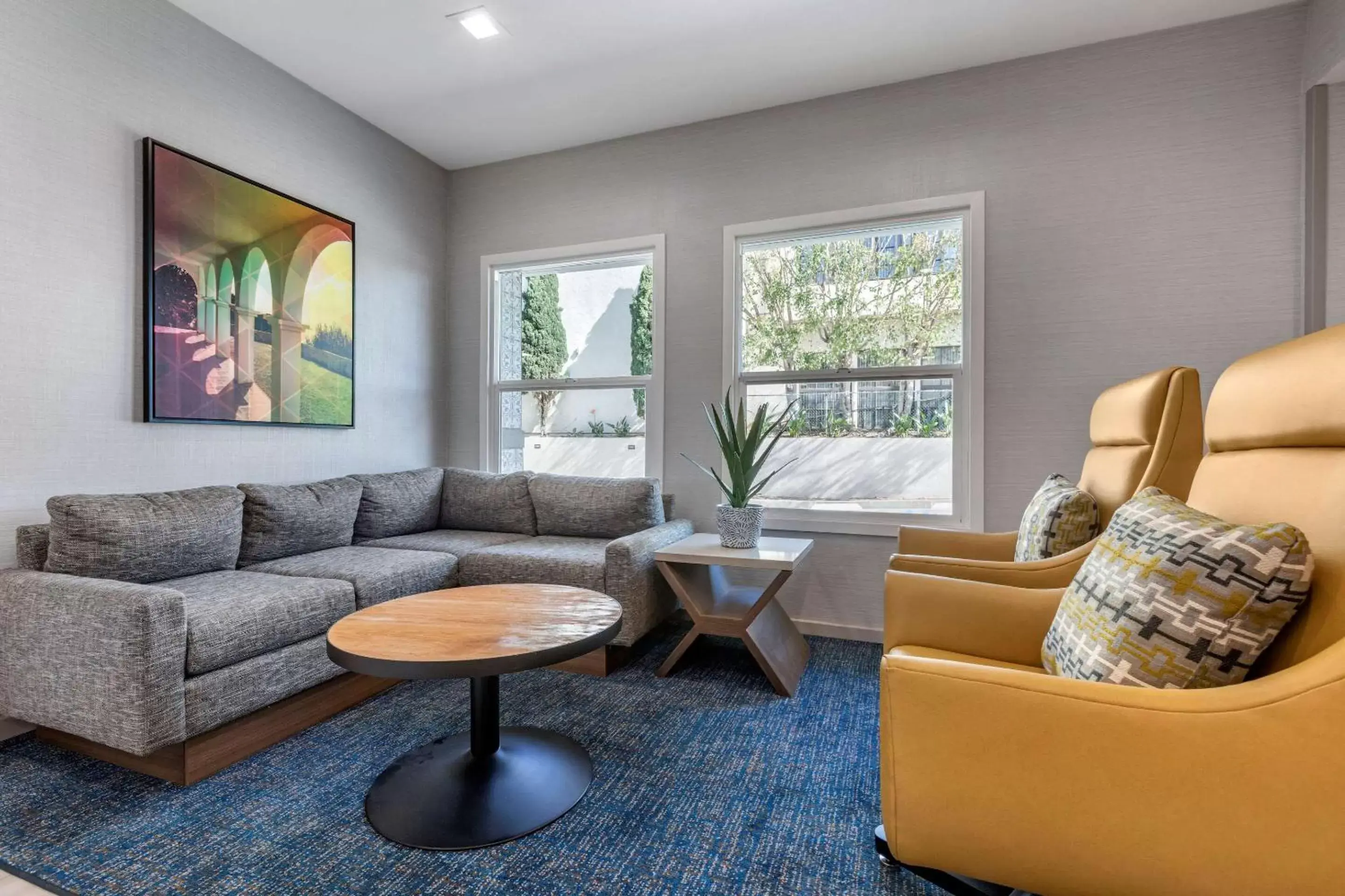 Lobby or reception, Seating Area in Comfort Inn San Diego Old Town