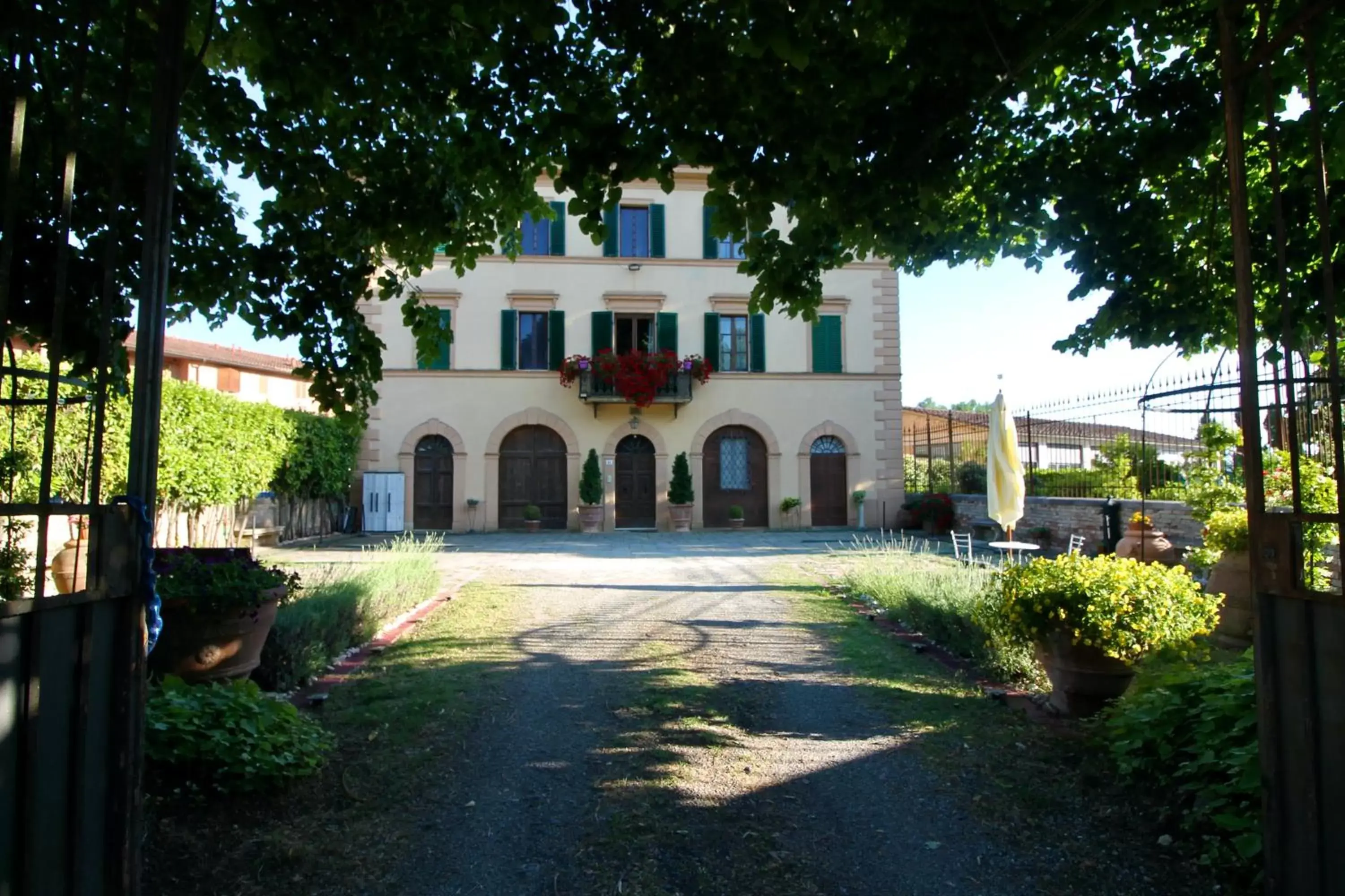 Property Building in Villa Sant’Andrea