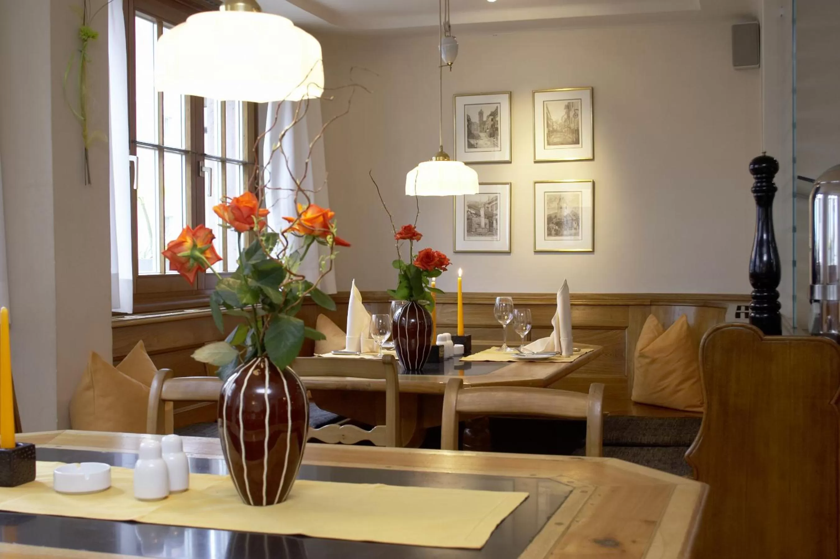 Restaurant/places to eat in Hotel Germania