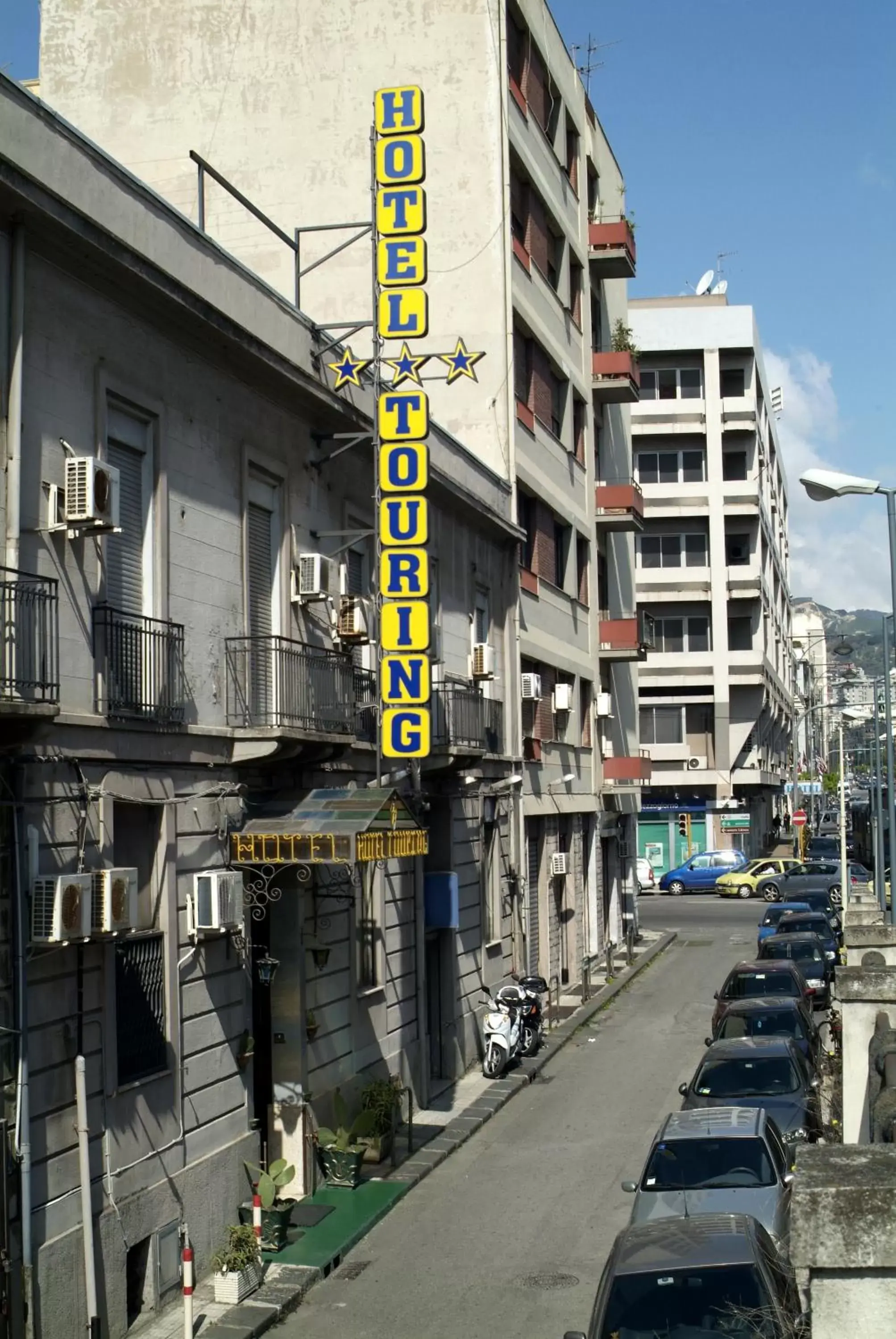 Facade/entrance in Hotel Touring