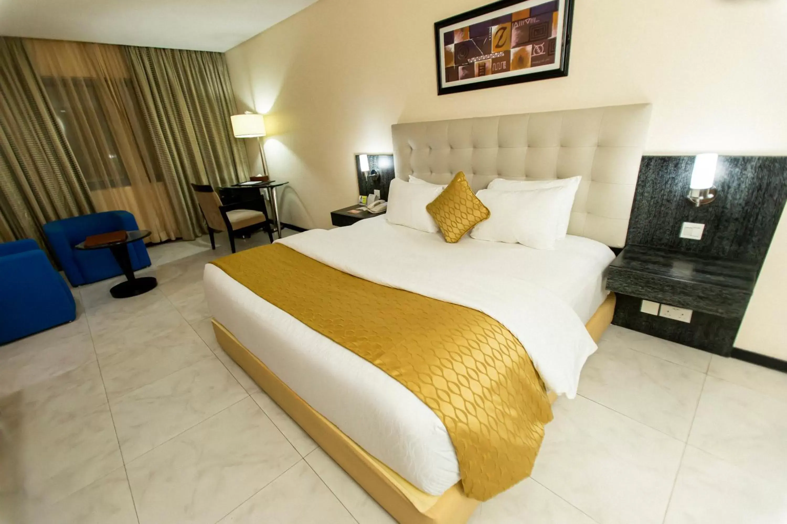 Bed in Best Western Premier Accra Airport Hotel