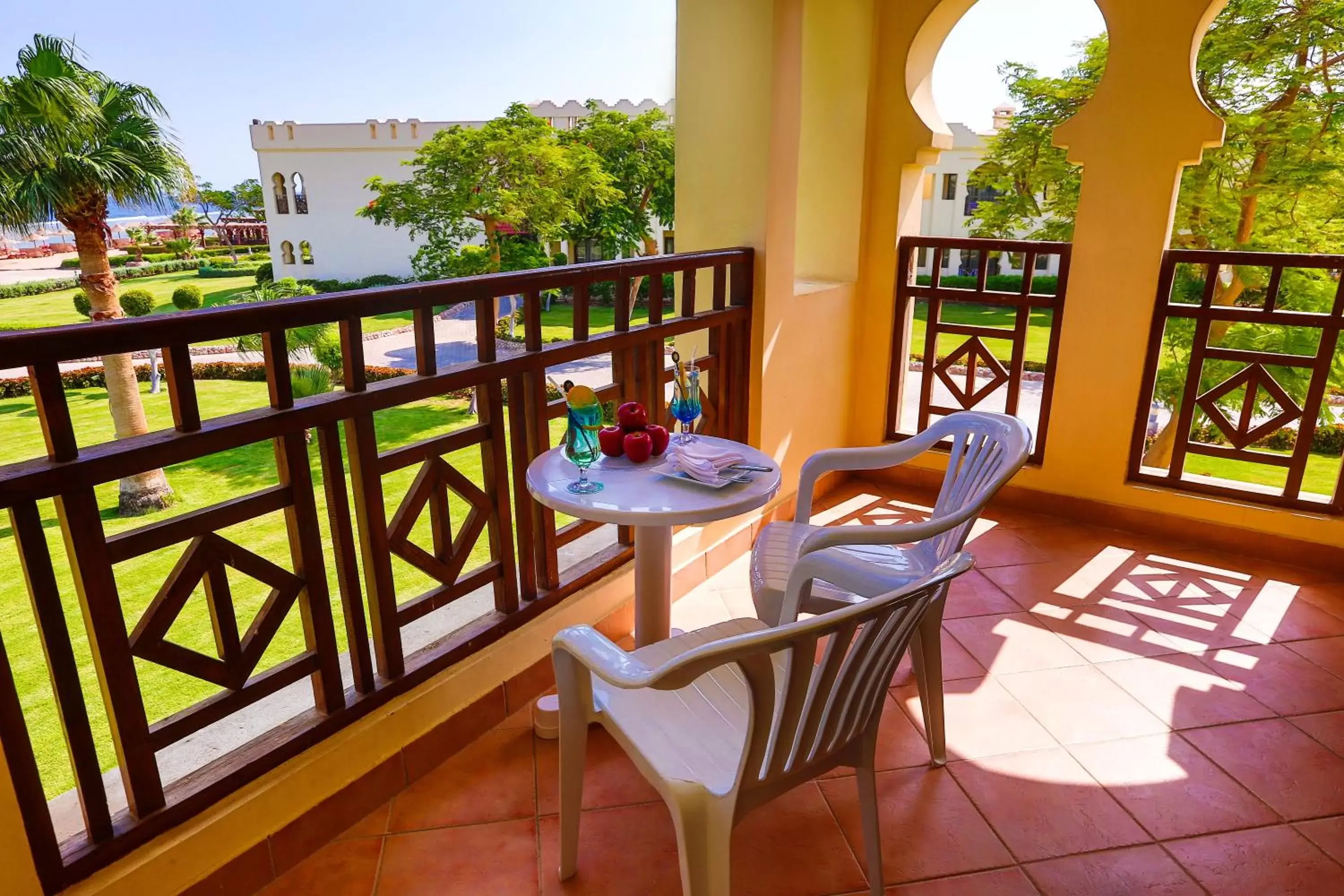 Garden view, Balcony/Terrace in Charmillion Club Resort