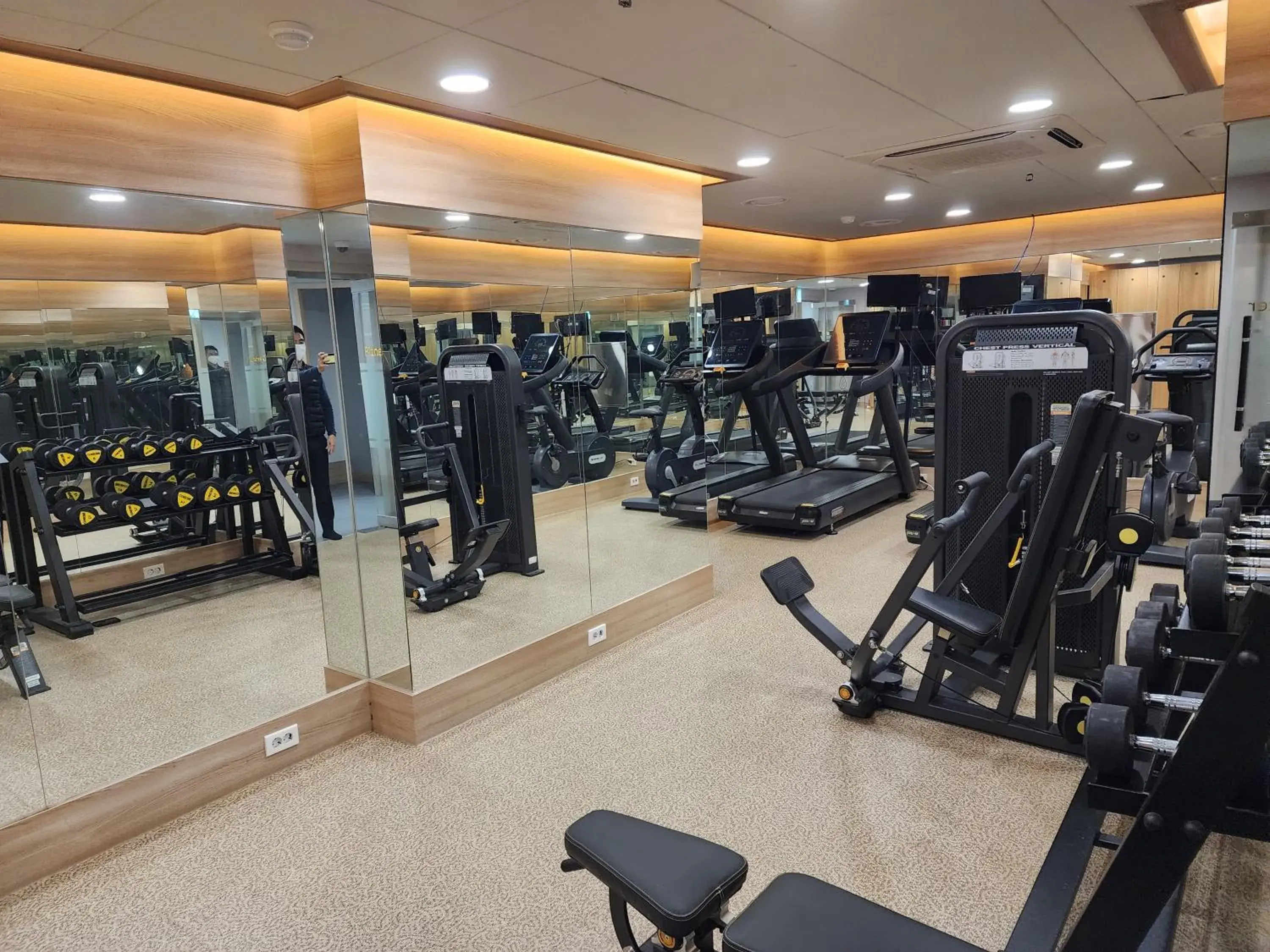 Fitness centre/facilities, Fitness Center/Facilities in Casaloma hotel