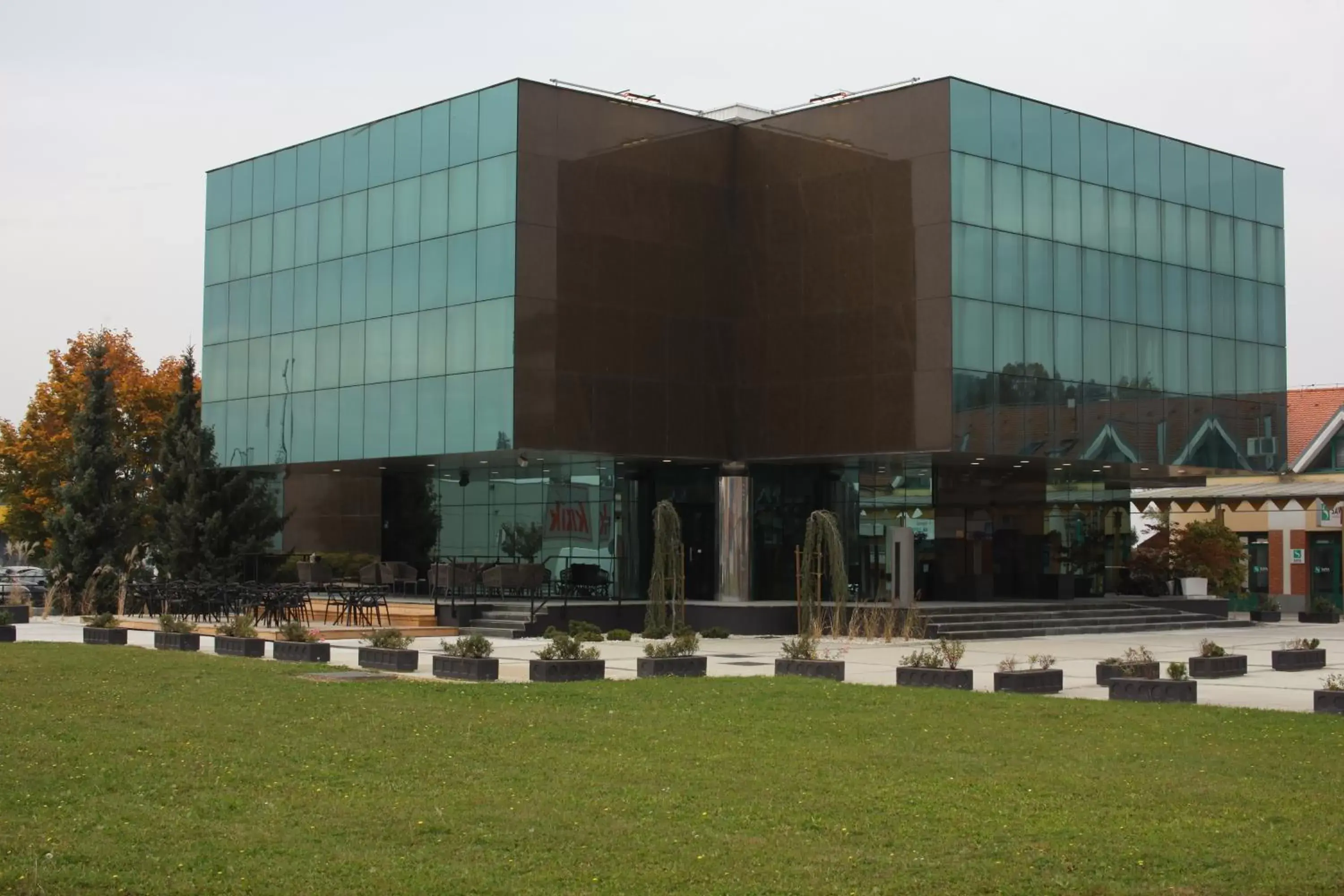 Property building in Hotel Cubis Property building in Hotel Cubis