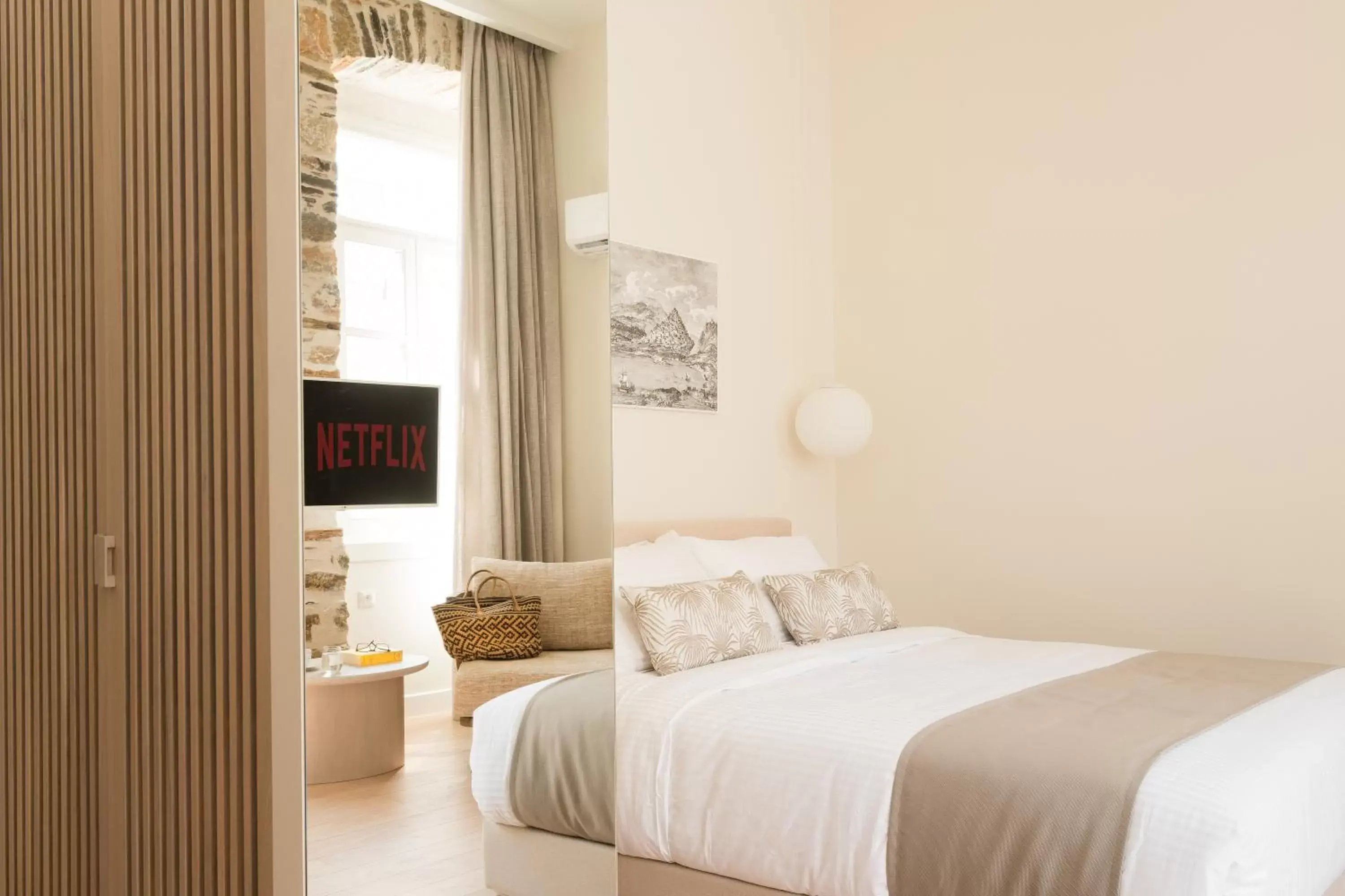 Suite with Balcony in SYROS SOUL LUXURY SUITES Suite with Balcony in SYROS SOUL LUXURY SUITES