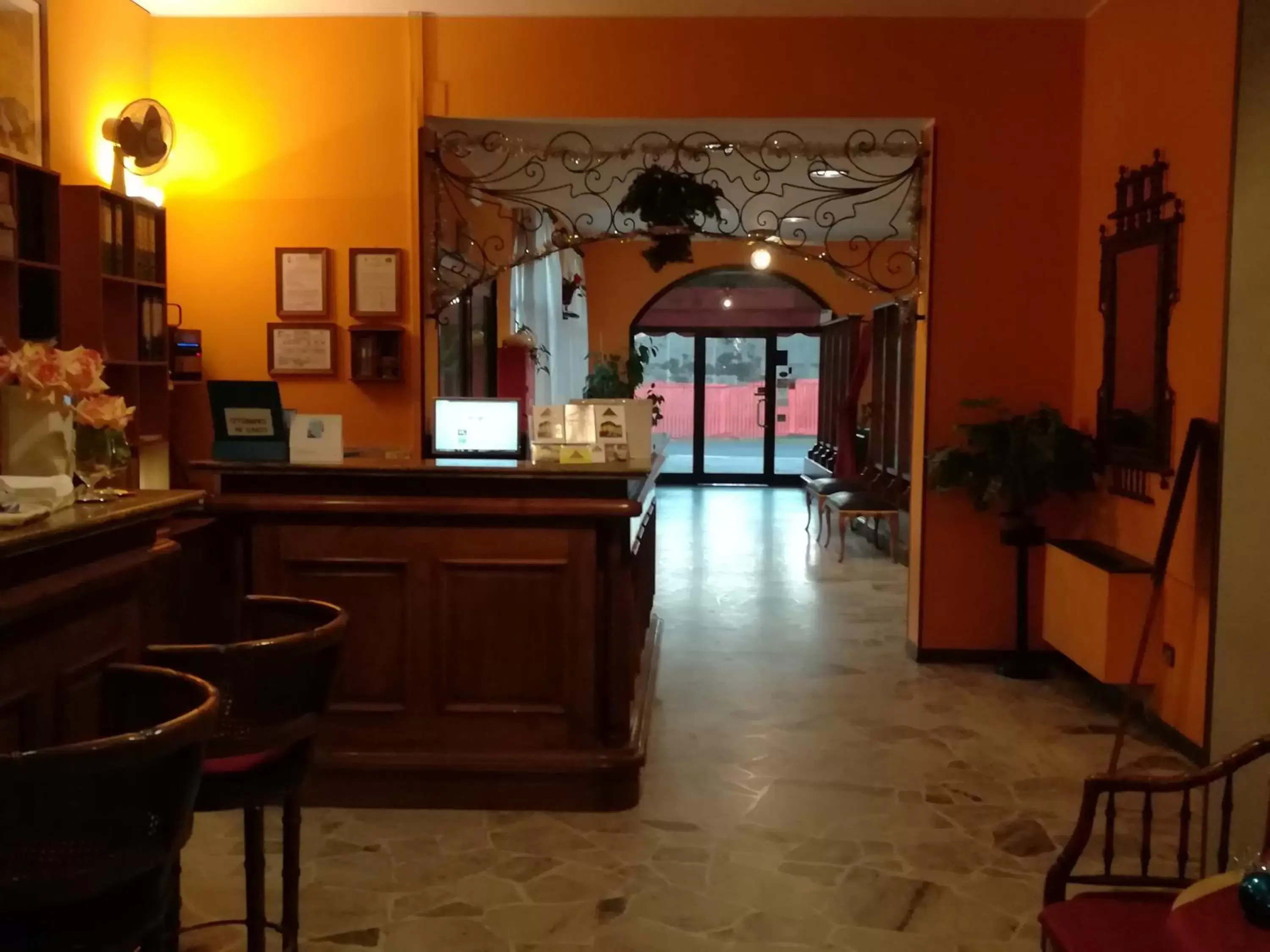 Lobby/Reception in Aer Hotel Malpensa