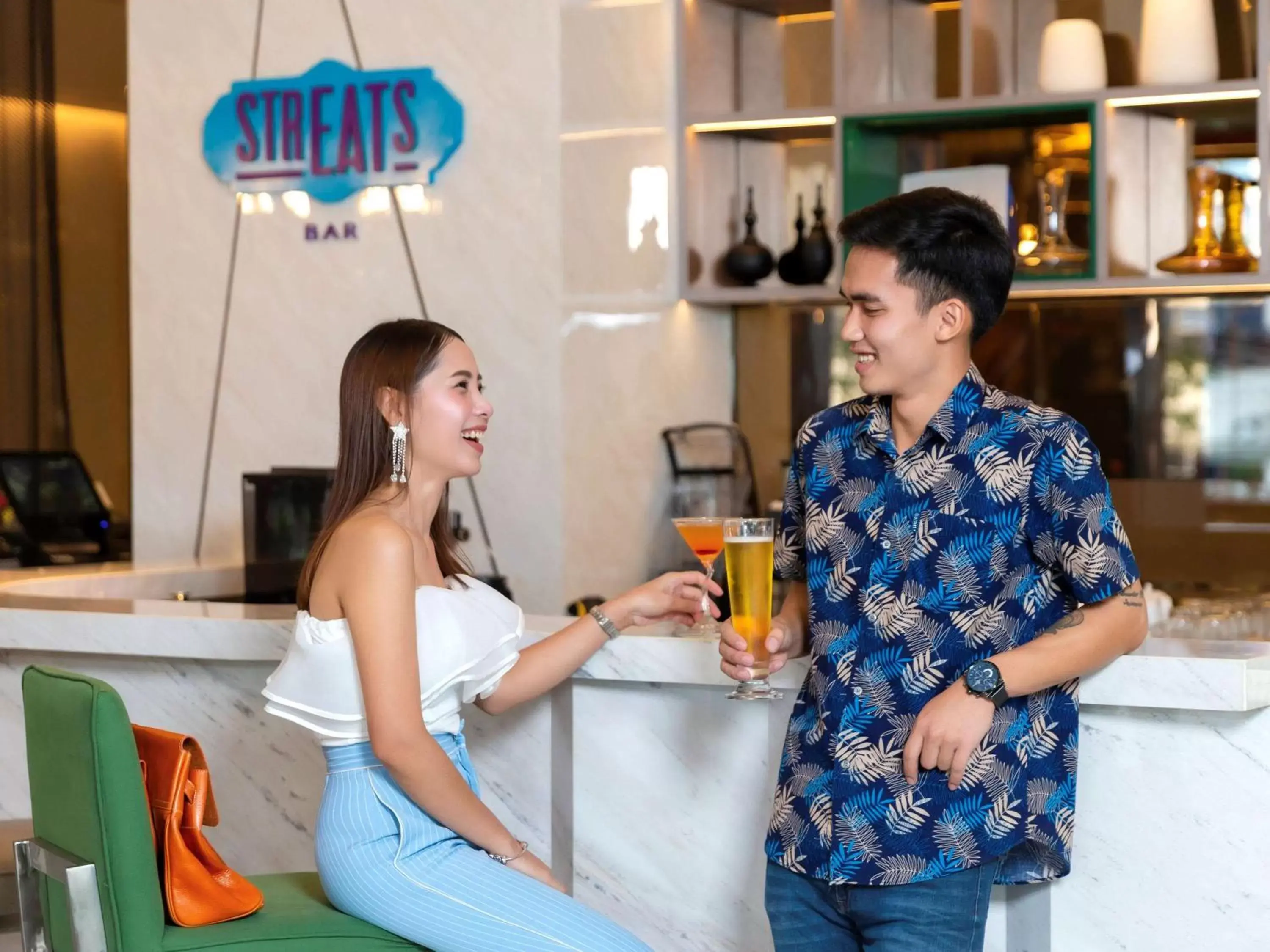 Lounge or bar in ibis Styles Bangkok Ratchada
