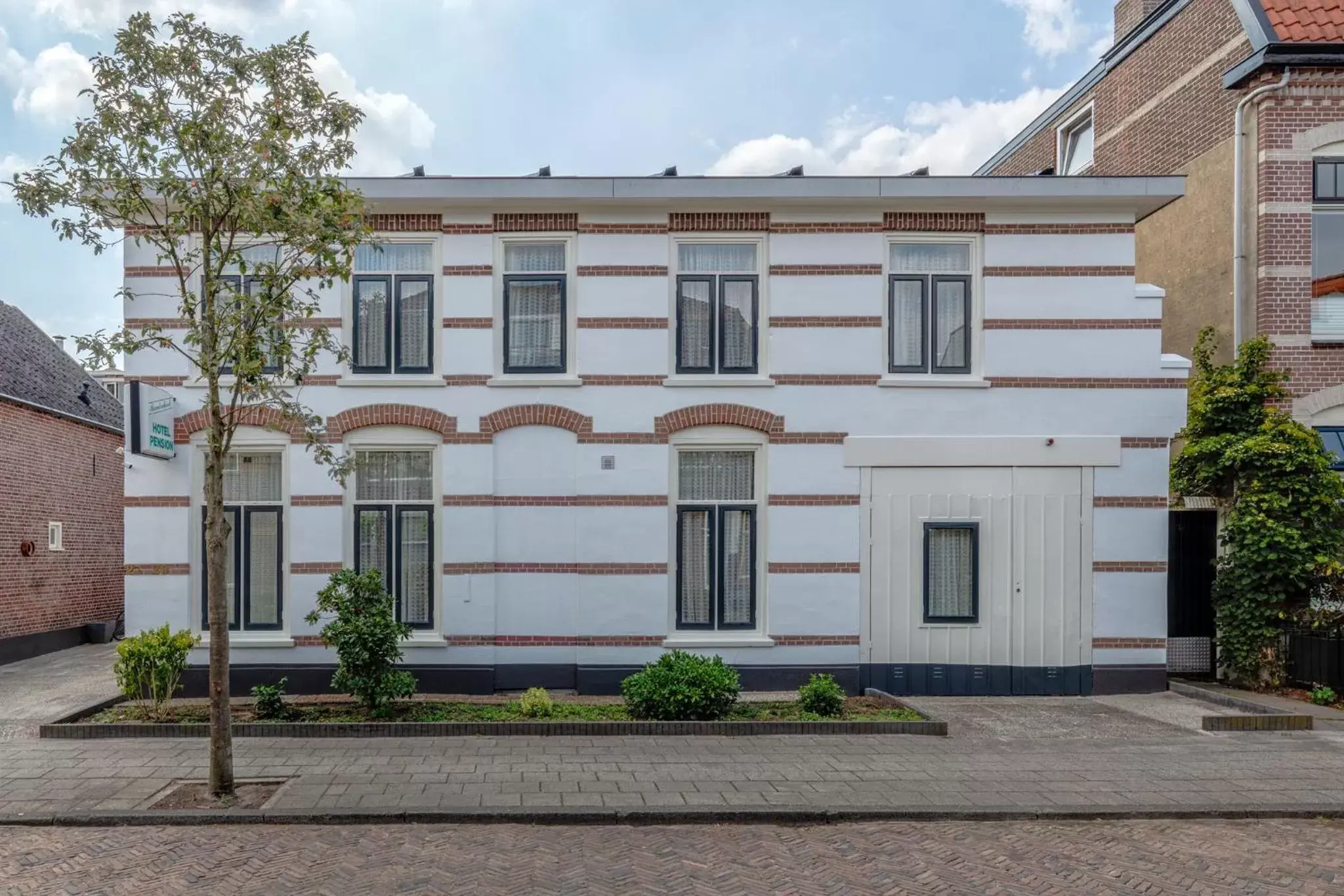 Property Building in Hotel Randenbroek