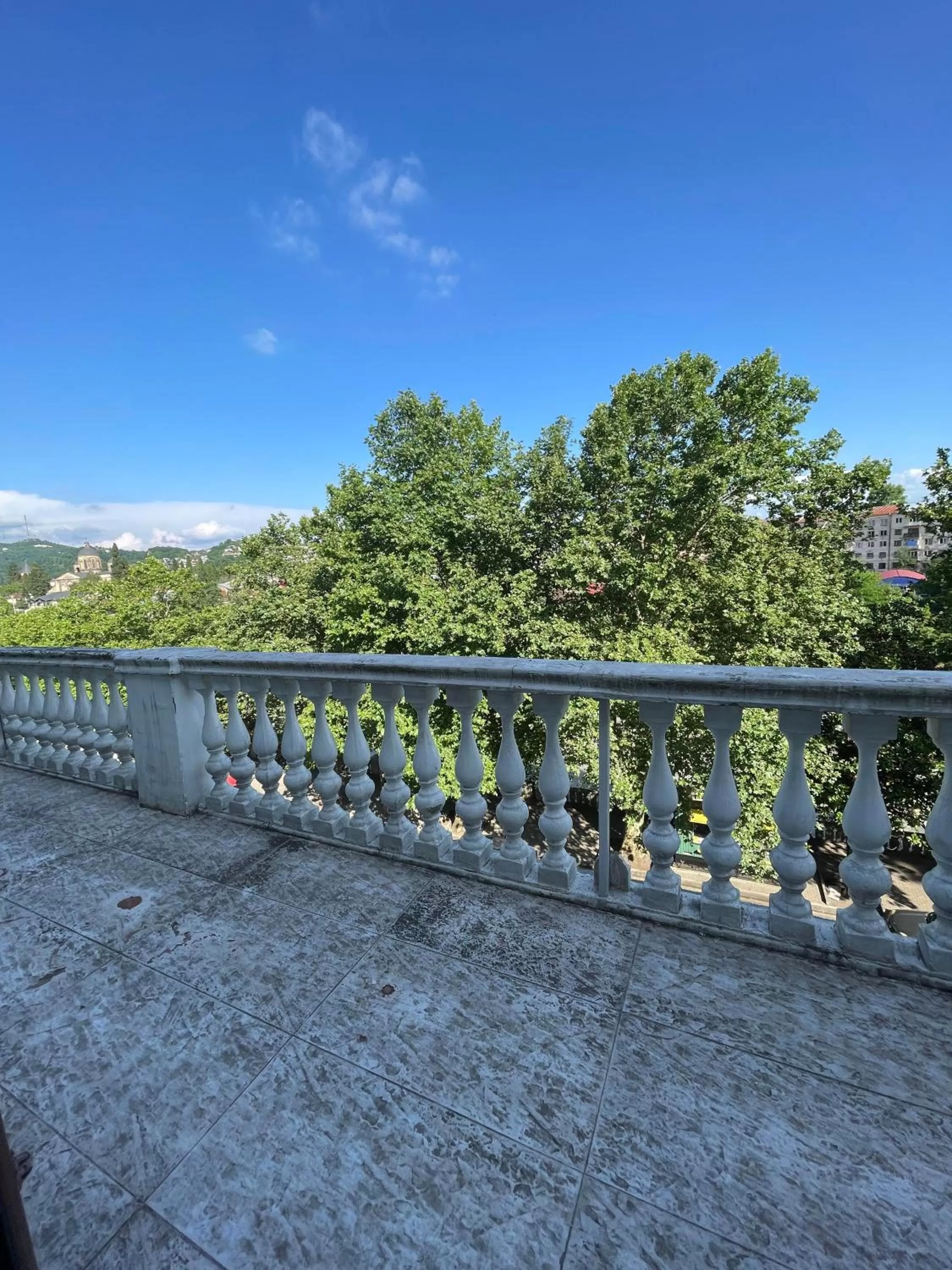 Property building in Hotel Traveler