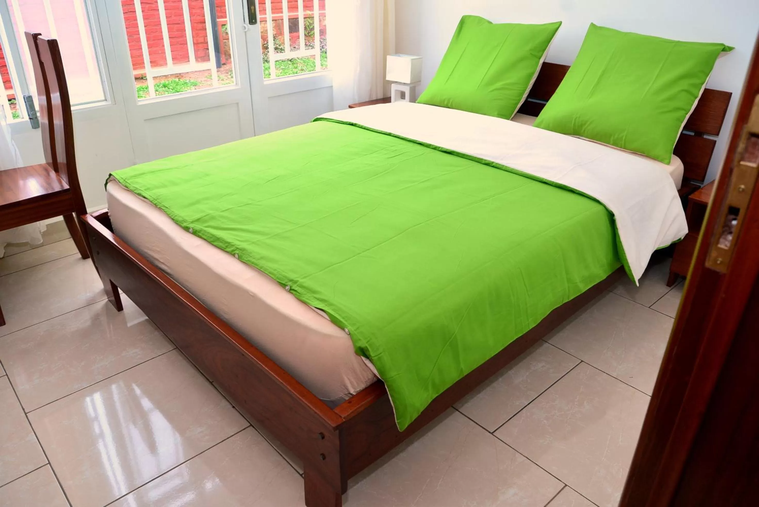 Bed in Hôtel Maisons-Sifa