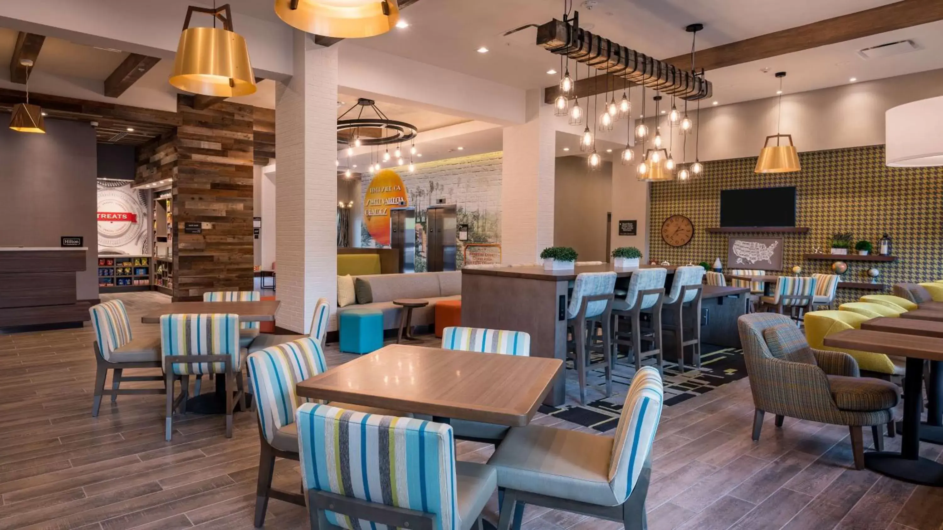 Lobby or reception in Hampton Inn Riverside Downtown Lobby or reception in Hampton Inn Riverside Downtown
