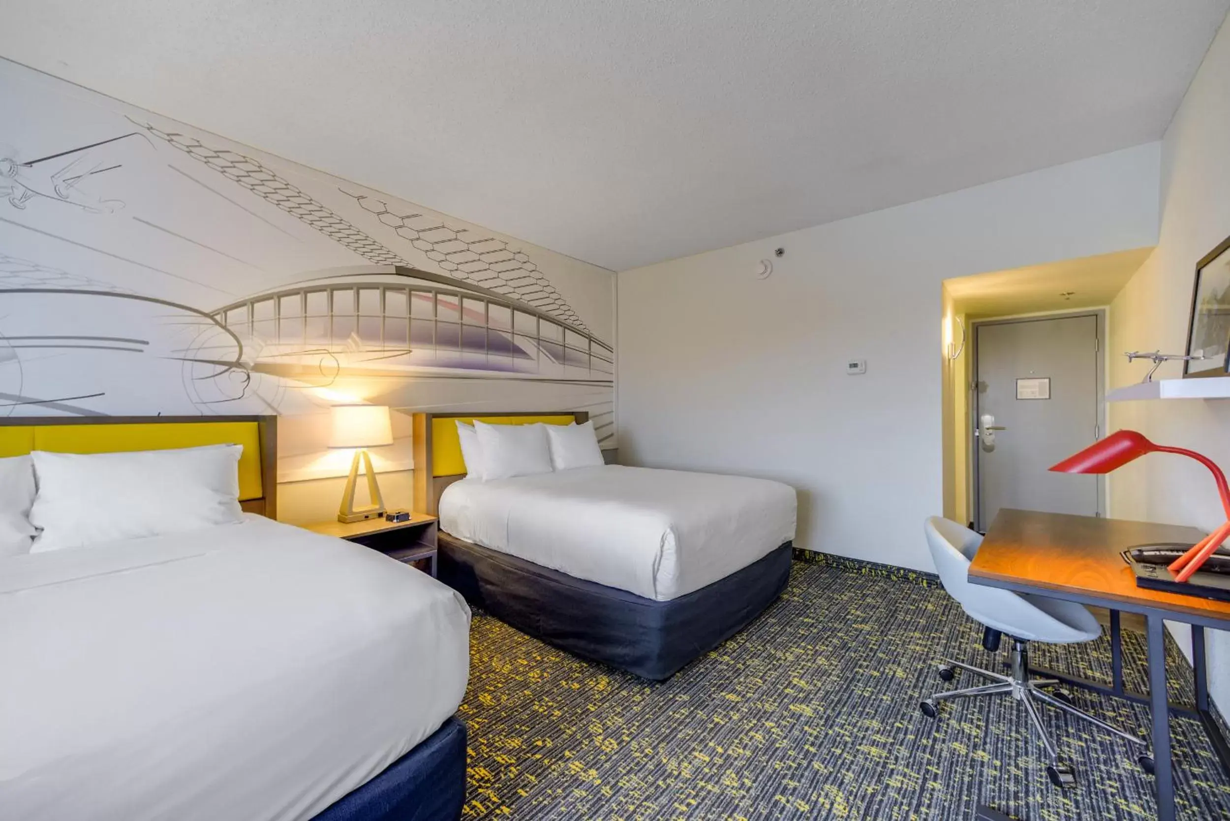 Bedroom, Bed in Saint Louis Airport Hotel