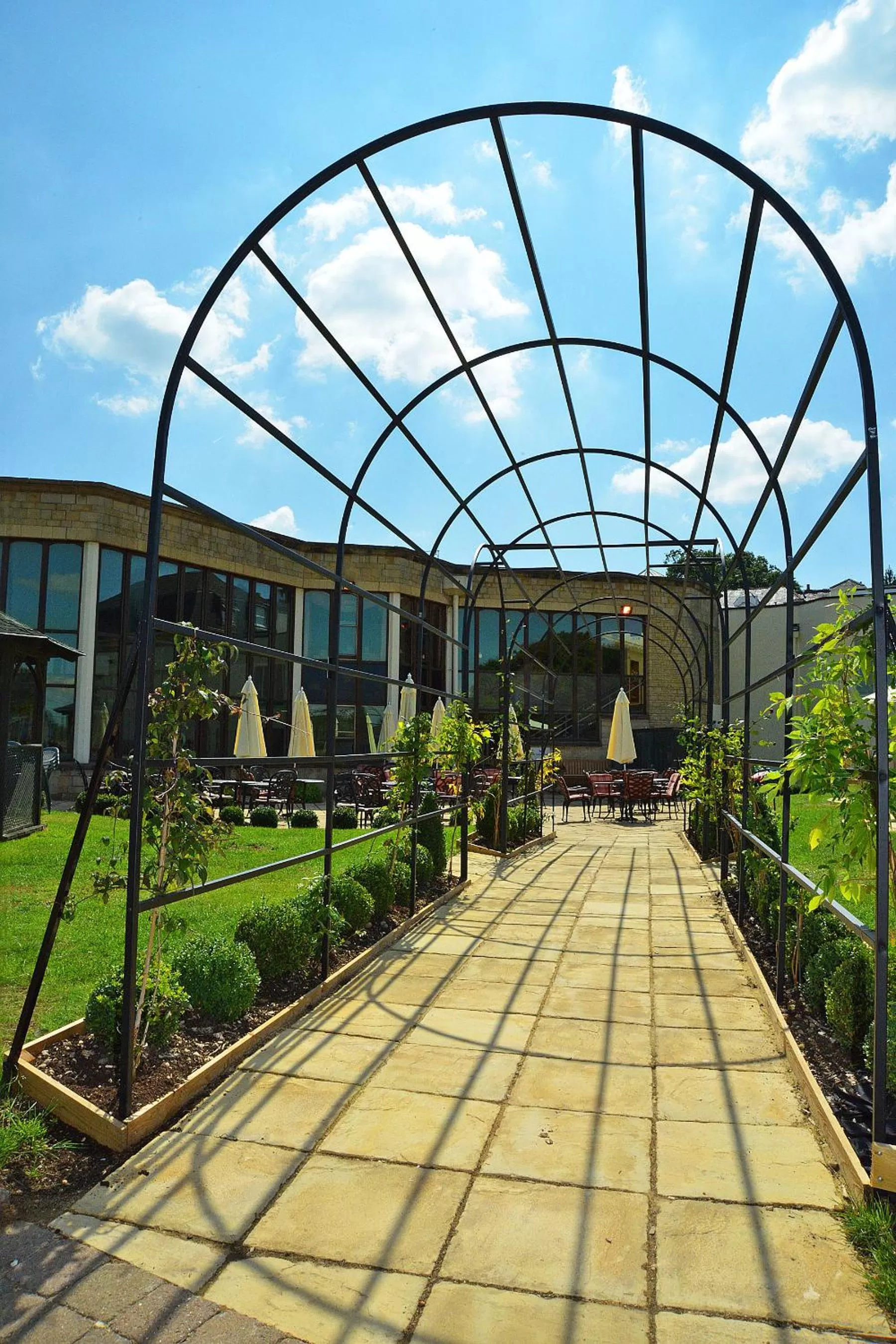 Garden in Swindon Blunsdon House Hotel, BW Premier Collection