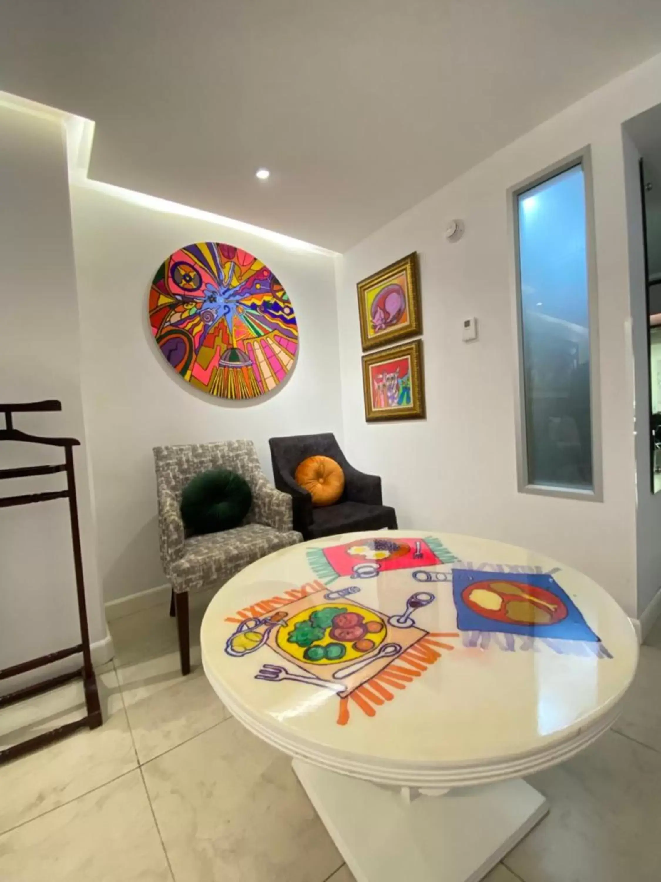 Bedroom, Dining Area in Studio Hotel Boutique