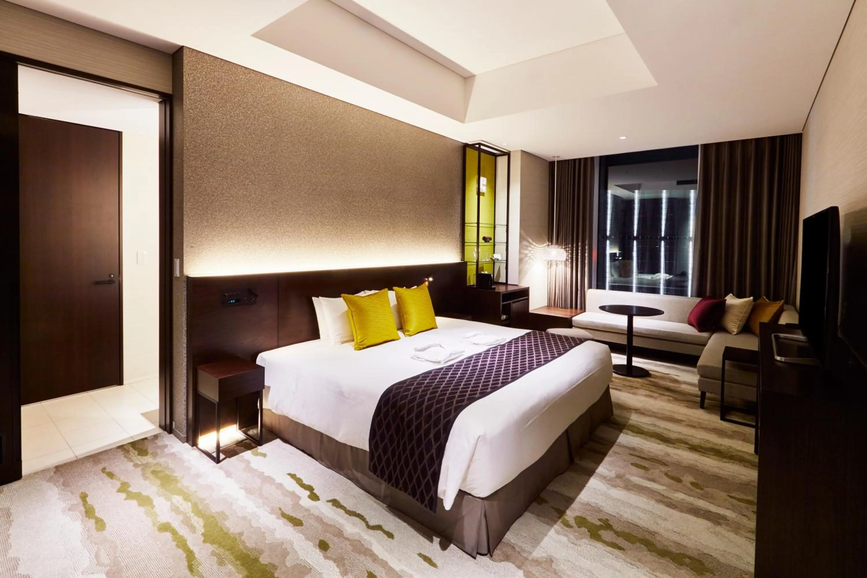 Bed in The Gate Hotel Tokyo by Hulic